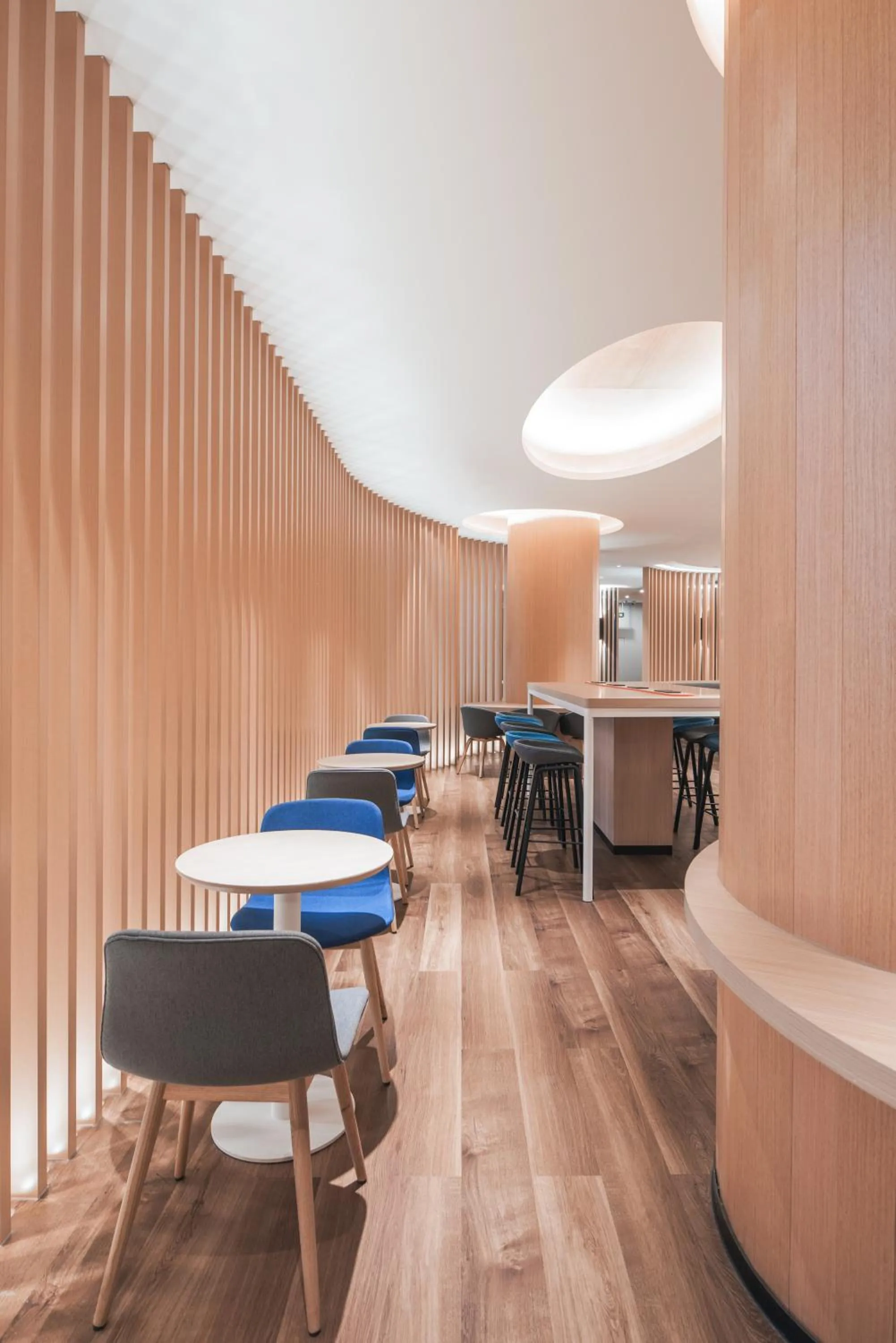 Restaurant/places to eat in Holiday Inn Express Dongyang Hengdian, an IHG Hotel