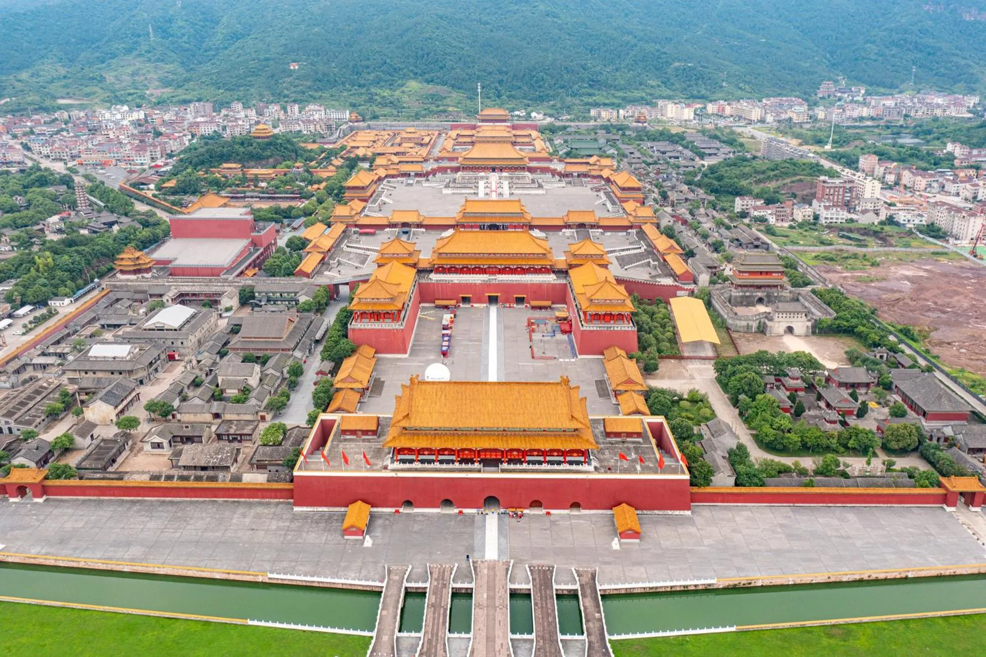 Holiday Inn Express Dongyang Hengdian, an IHG Hotel