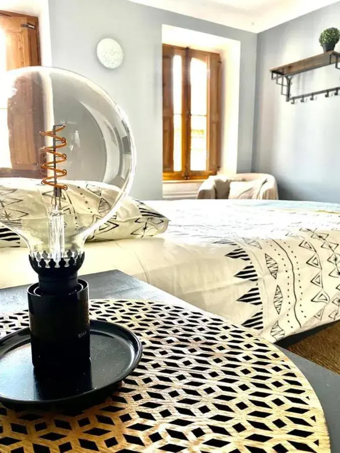 Double Room with Private Bathroom in Rooftop Face à la Cité 'RFC' Double Room with Private Bathroom in Rooftop Face à la Cité 'RFC'