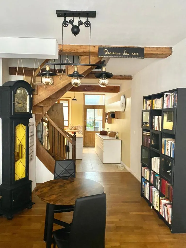 Kitchen or kitchenette in Rooftop Face à la Cité 'RFC'