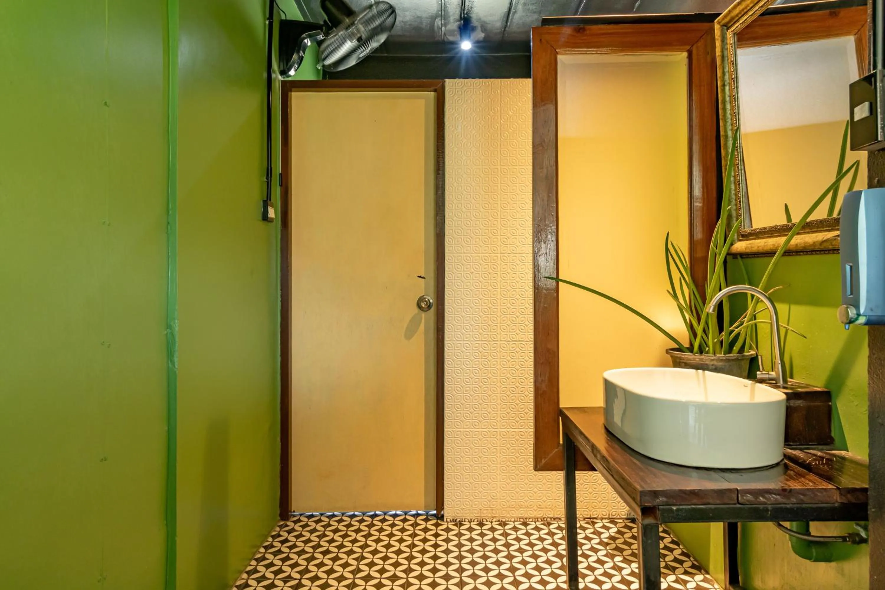 Bathroom in The Palm Hotel