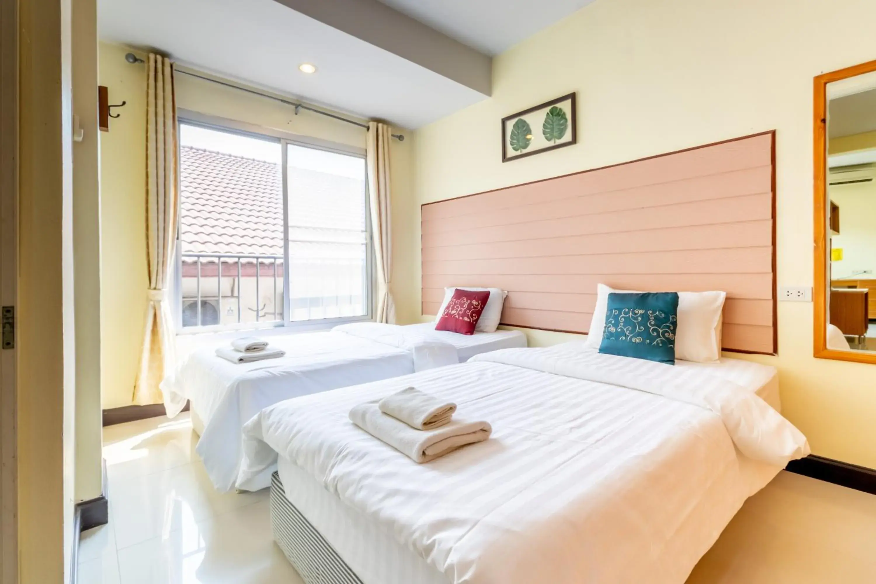 Suite in The Palm Hotel Suite in The Palm Hotel