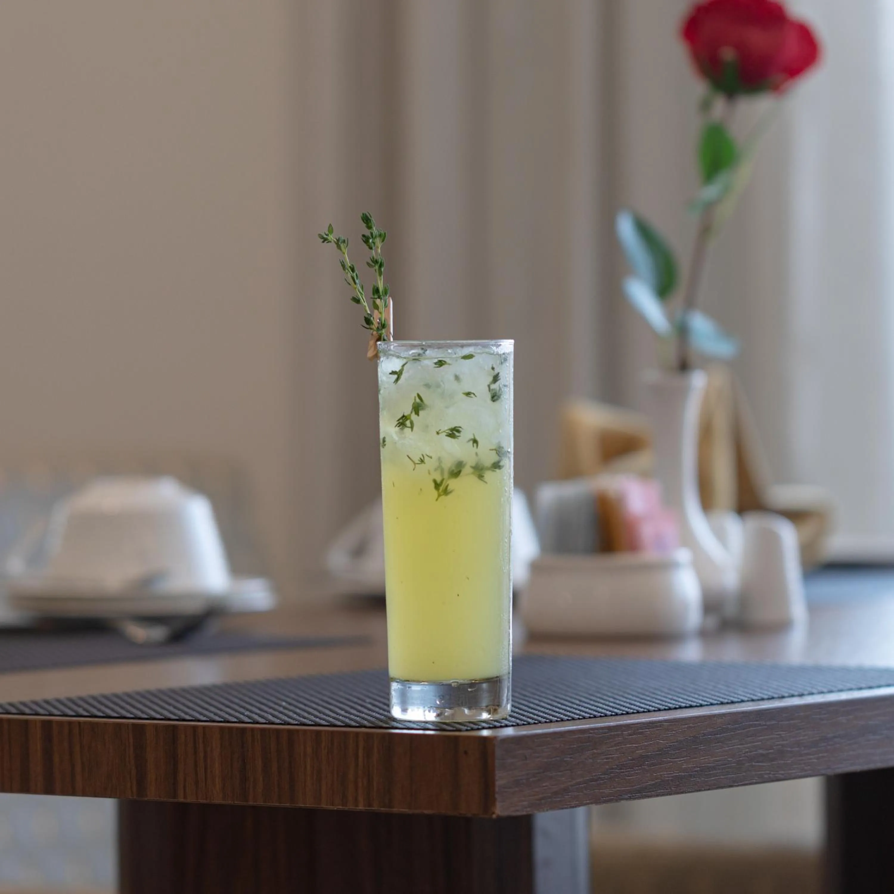 Food and drinks in The Gate Hotel and Apartments