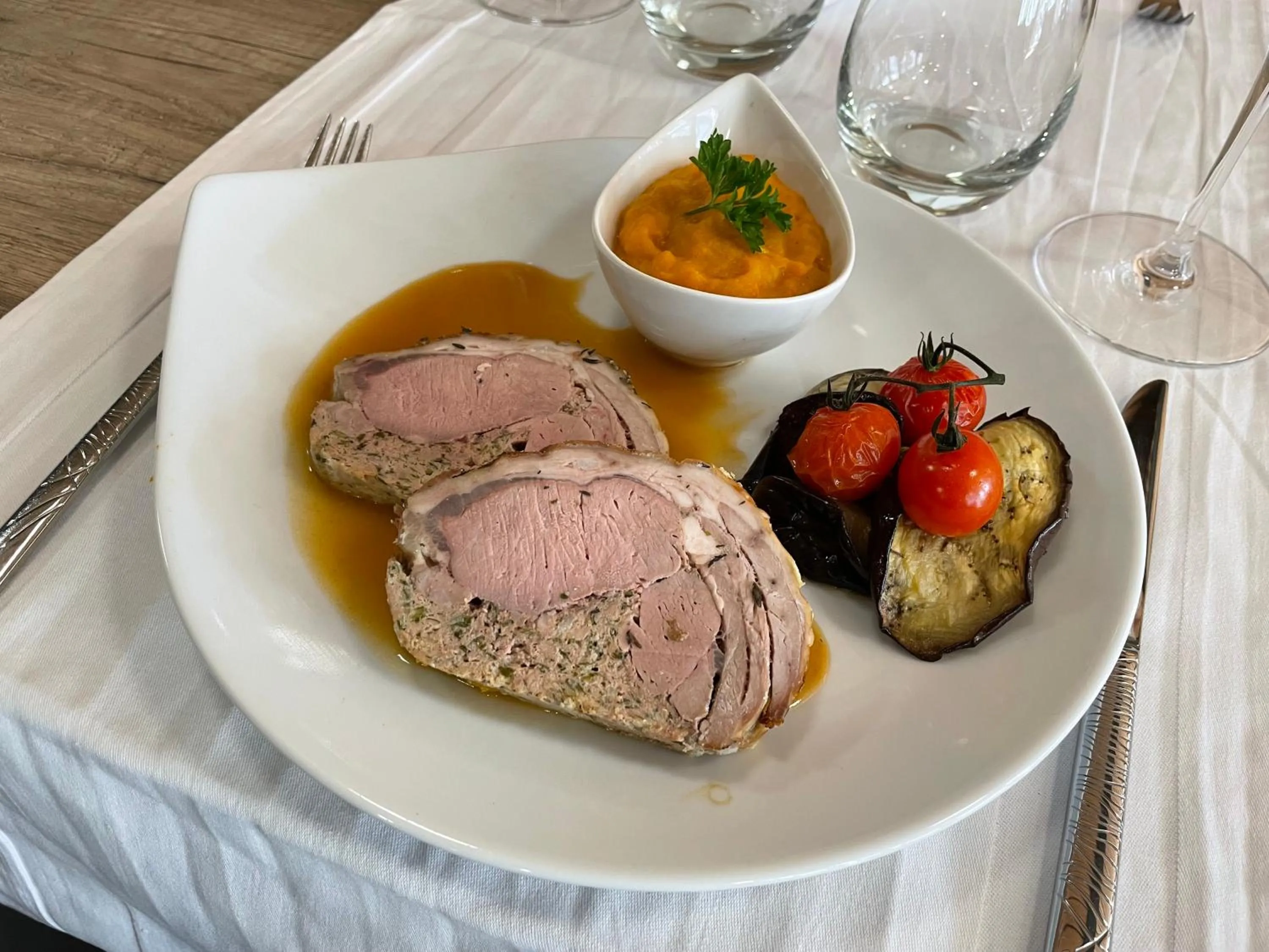 Restaurant/places to eat in Hôtel & Spa du Tremplin