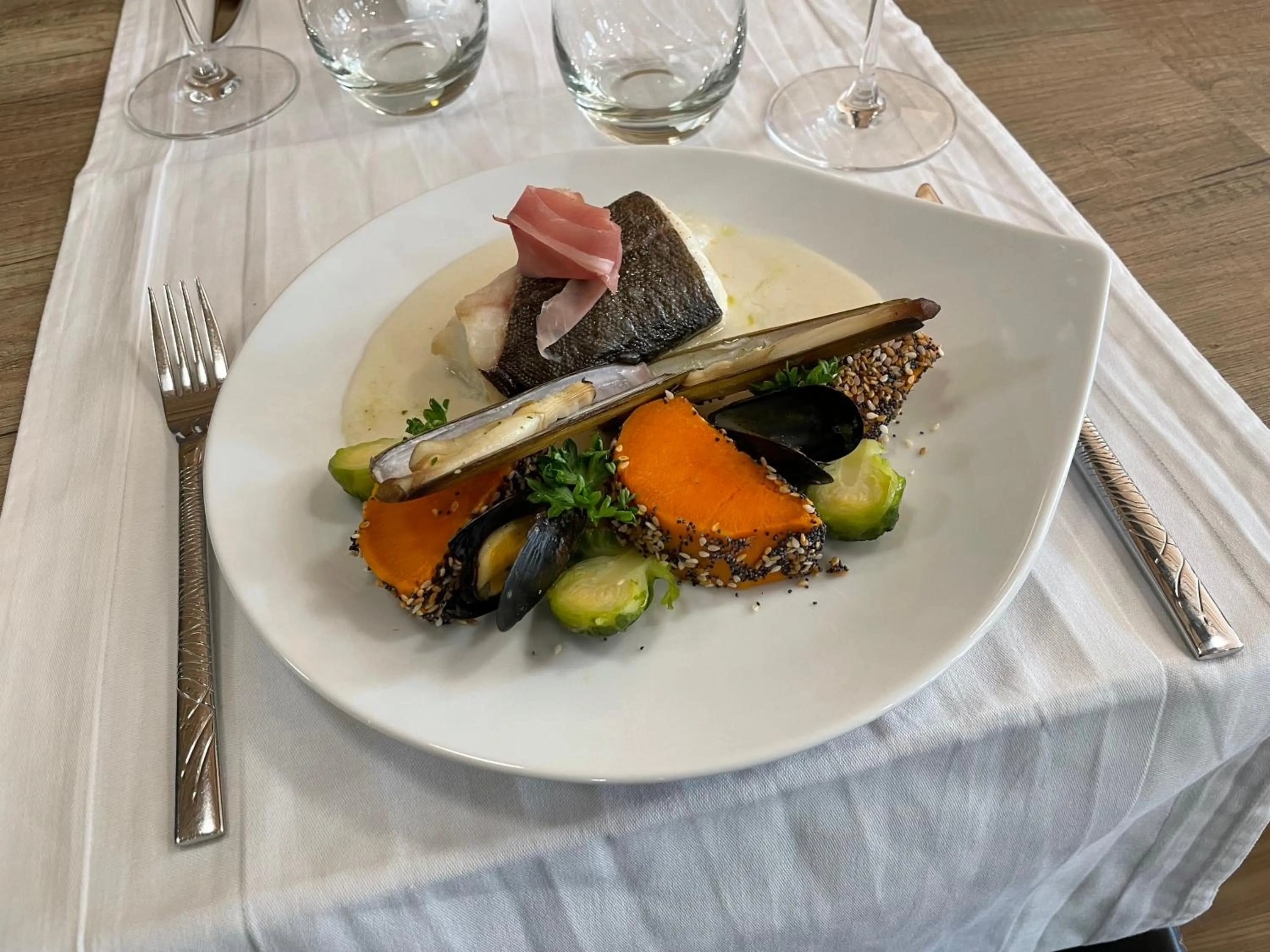 Restaurant/places to eat, Food in Hôtel & Spa du Tremplin