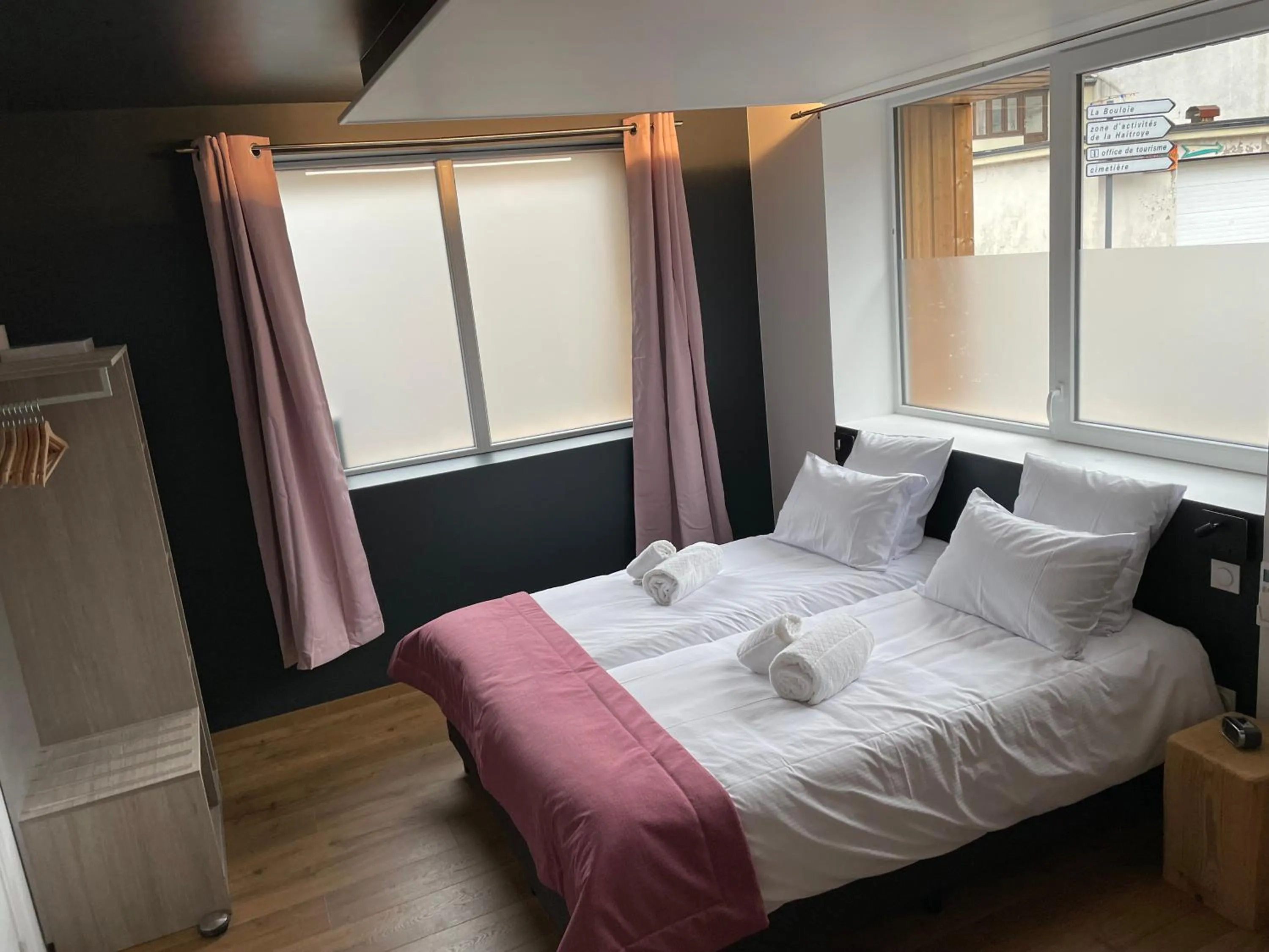 Bed in Hôtel & Spa du Tremplin