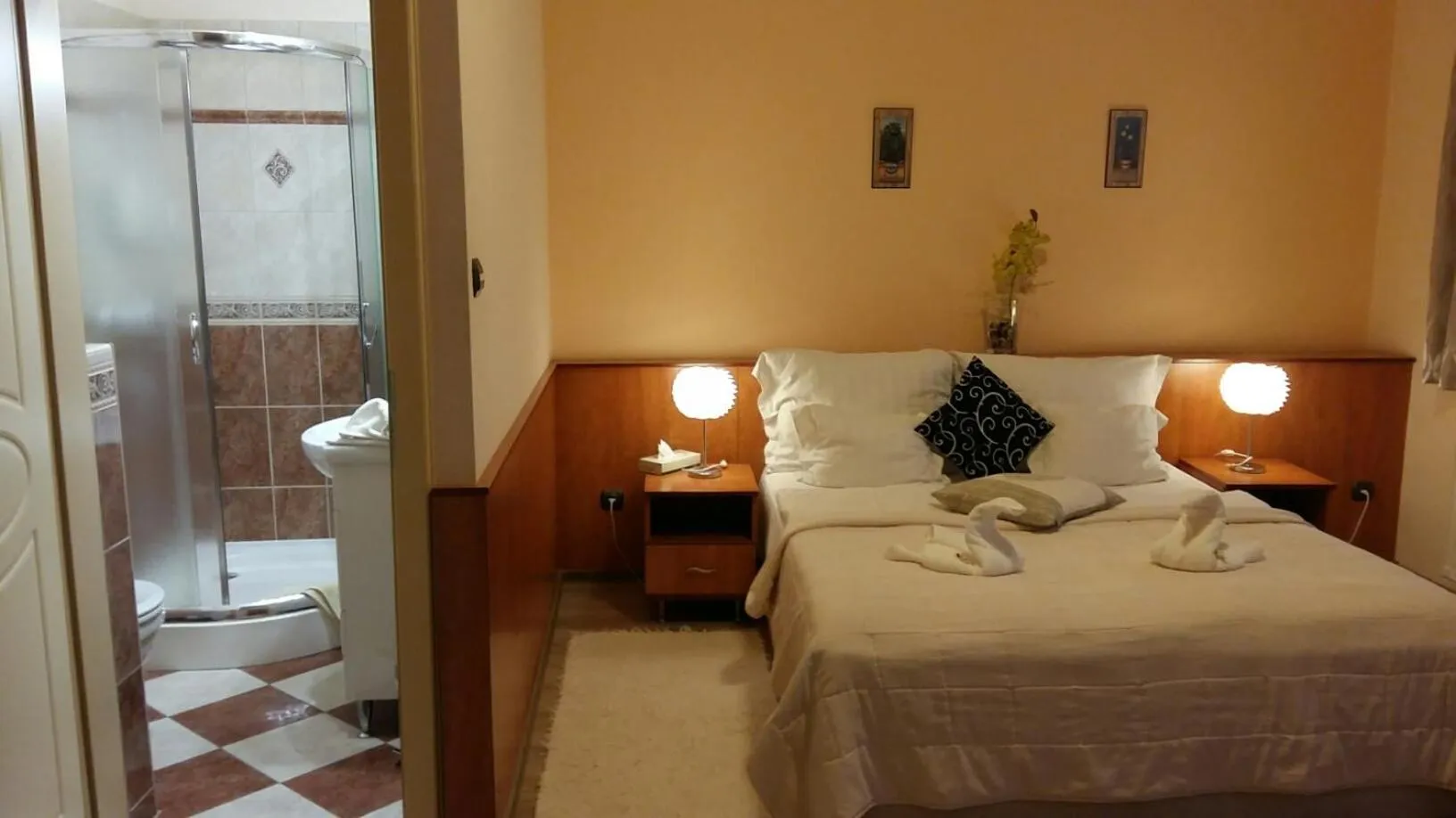 Bed in Hotel Isabell Győr