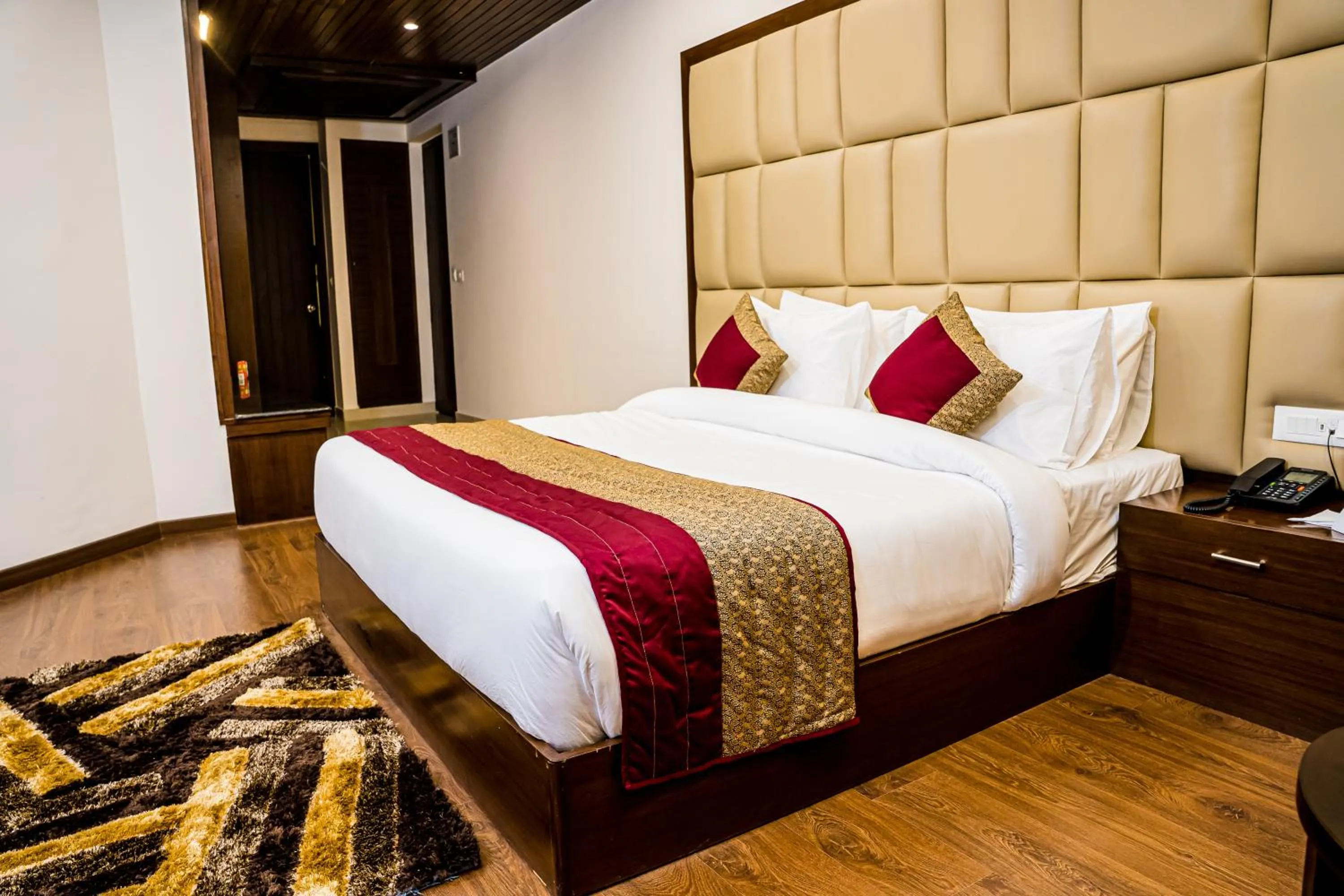 Photo of the whole room, Bed in Best Western Dalhousie