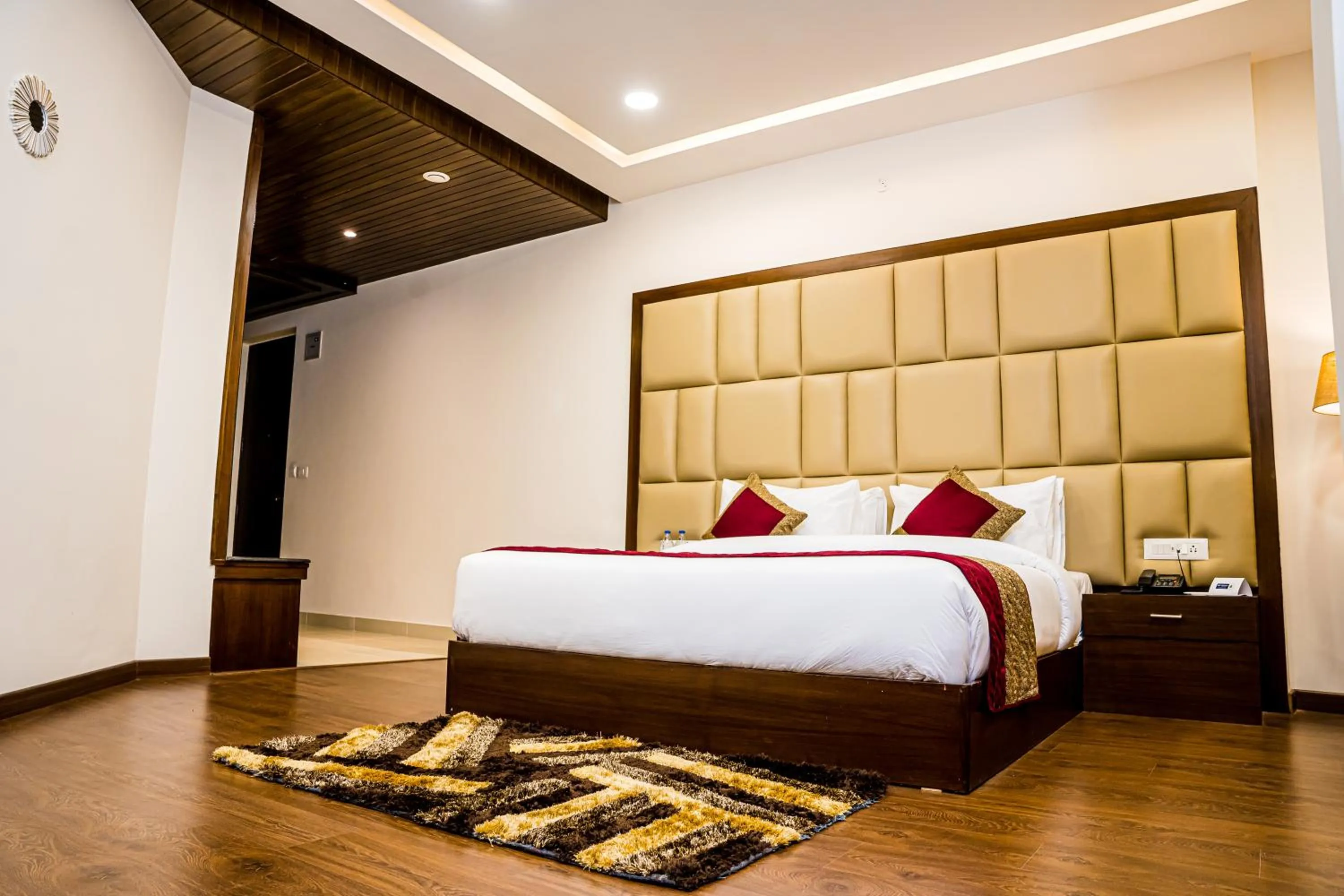 Photo of the whole room, Bed in Best Western Dalhousie