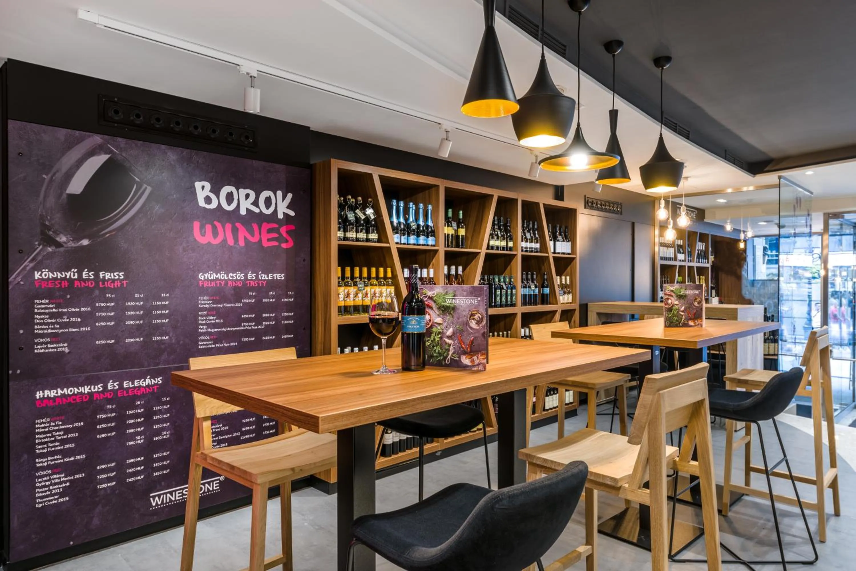 Restaurant/places to eat in Mercure Budapest City Center