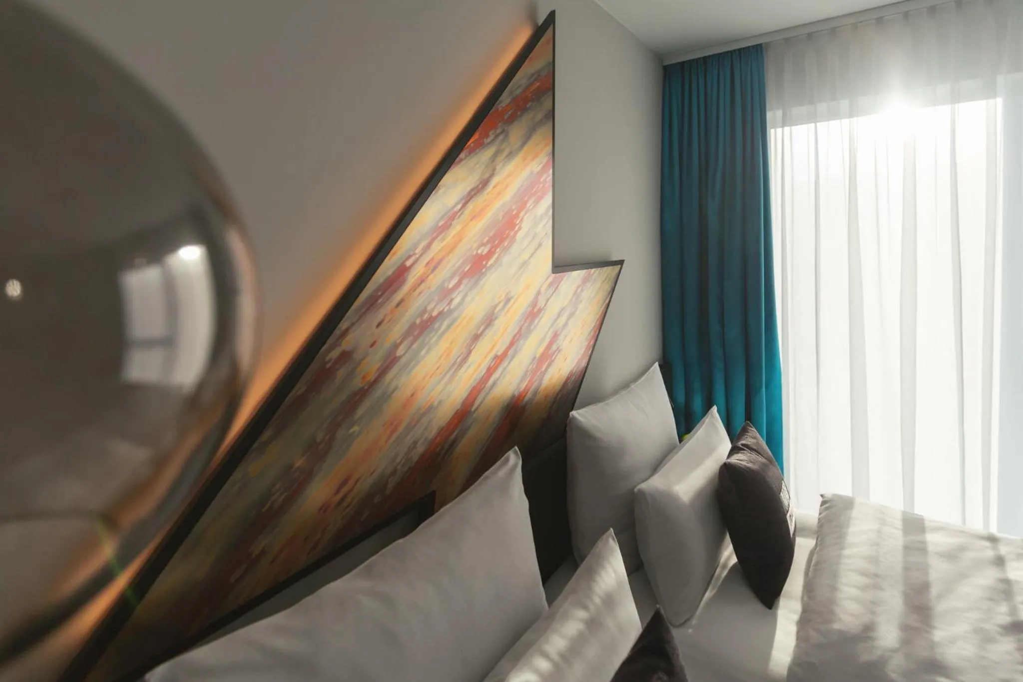 Bedroom, Bed in Holiday Inn - the niu, Flash Berlin Charlottenburg by IHG