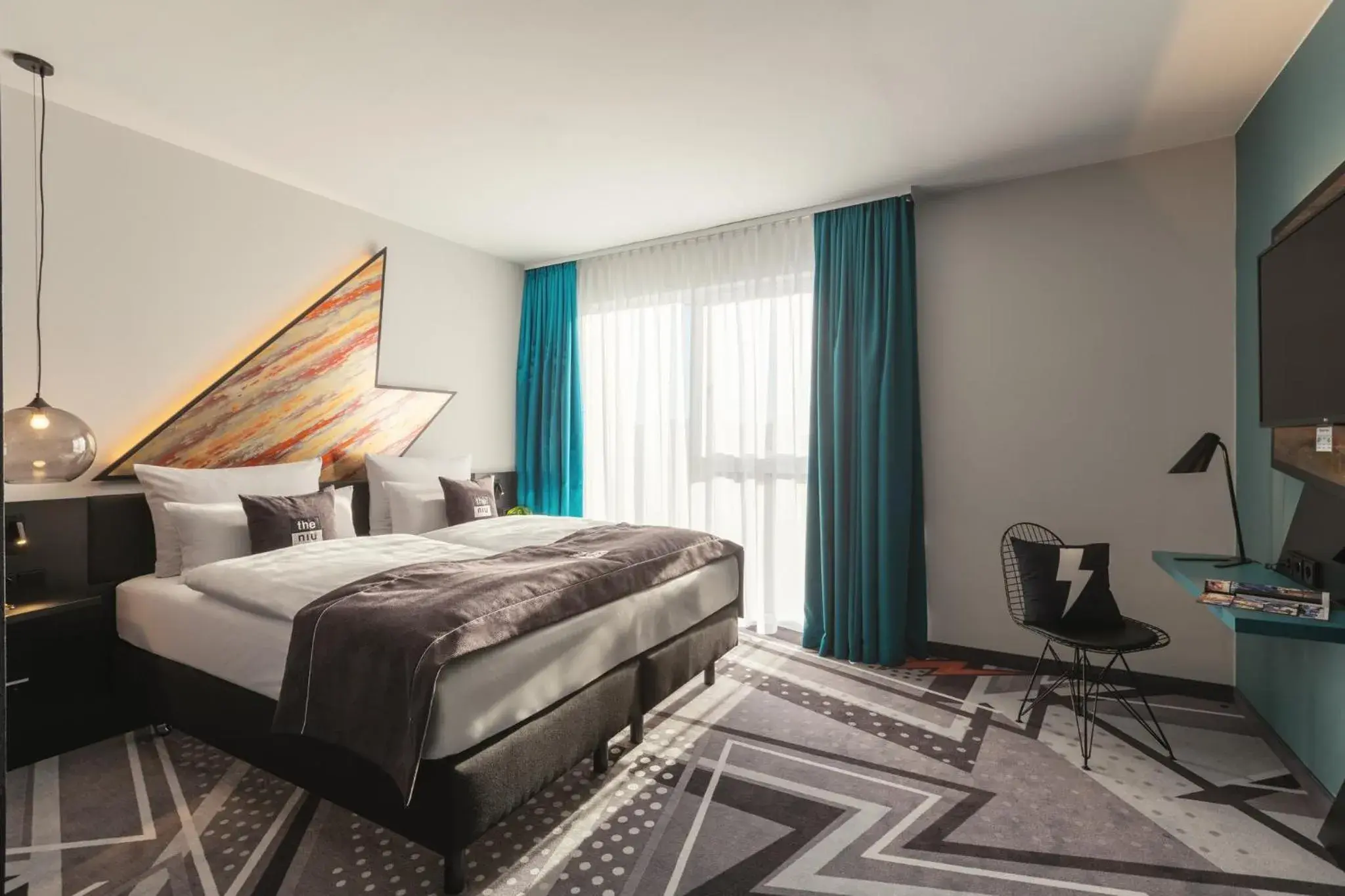 Premium Queen room with single sofa bed in Holiday Inn - the niu, Flash Berlin Charlottenburg by IHG Premium Queen room with single sofa bed in Holiday Inn - the niu, Flash Berlin Charlottenburg by IHG