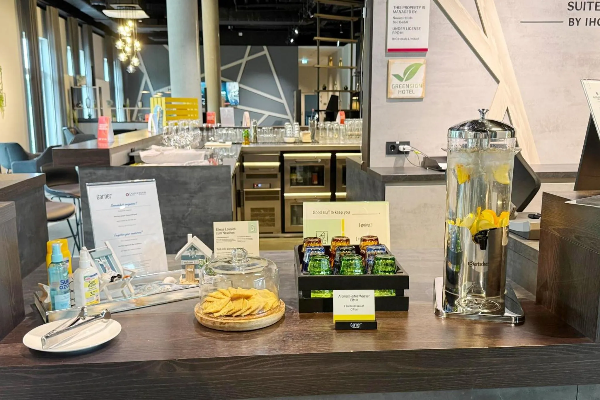 Lobby or reception in Garner Hotel Augsburg Nord by IHG