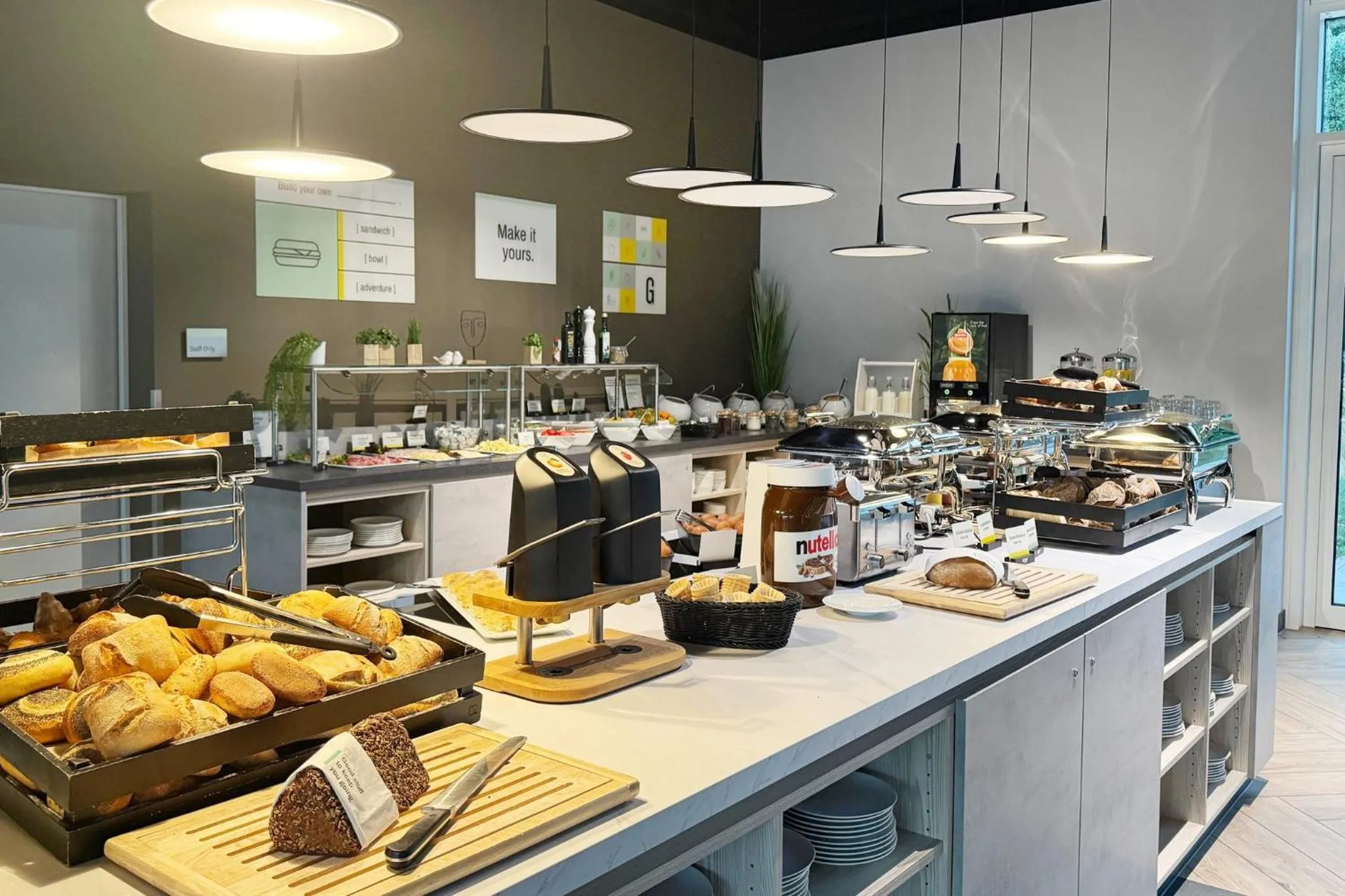 Breakfast in Garner Hotel Augsburg Nord by IHG