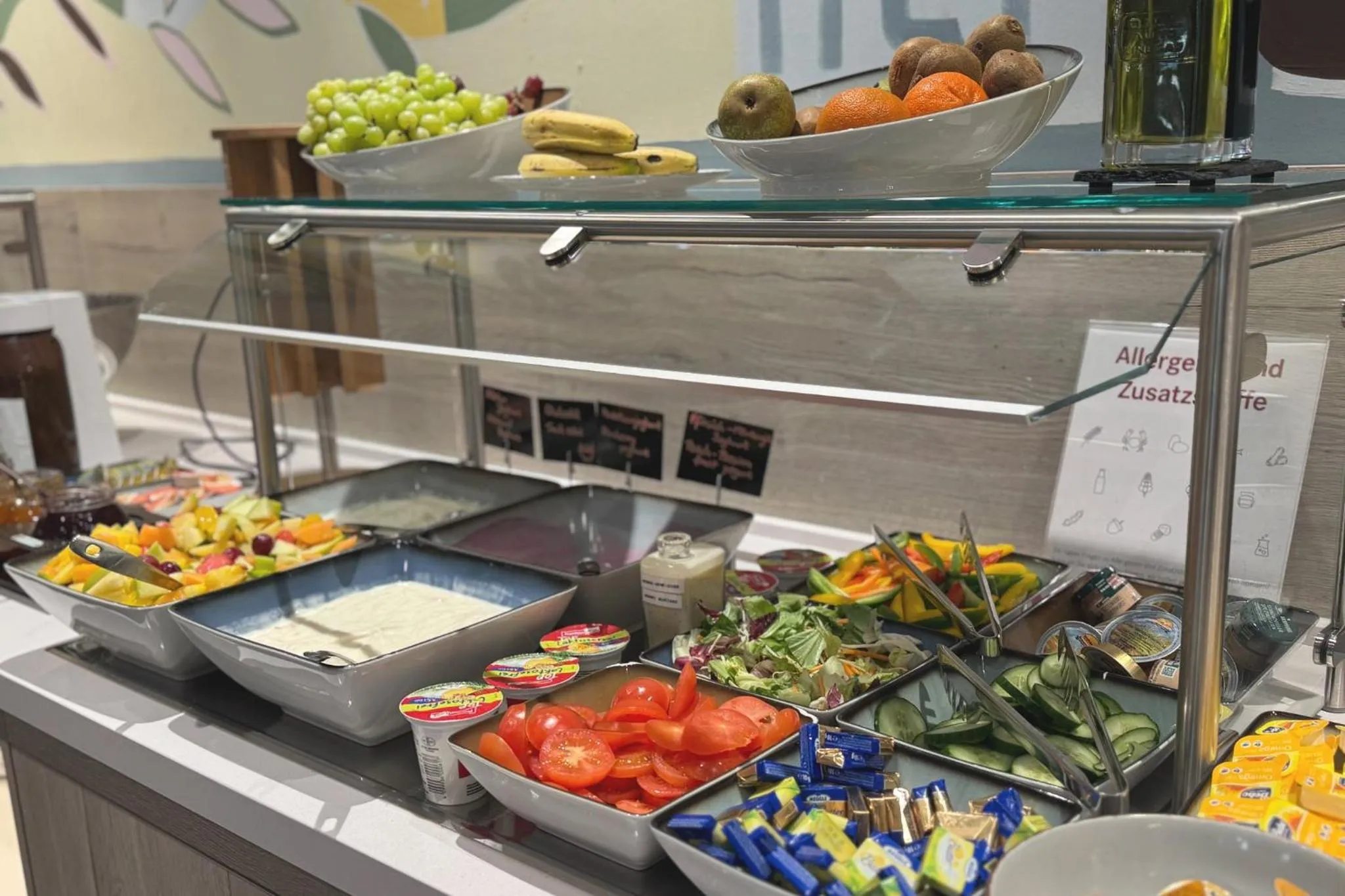 Breakfast in Holiday Inn - the niu, Yen Hamburg City by IHG