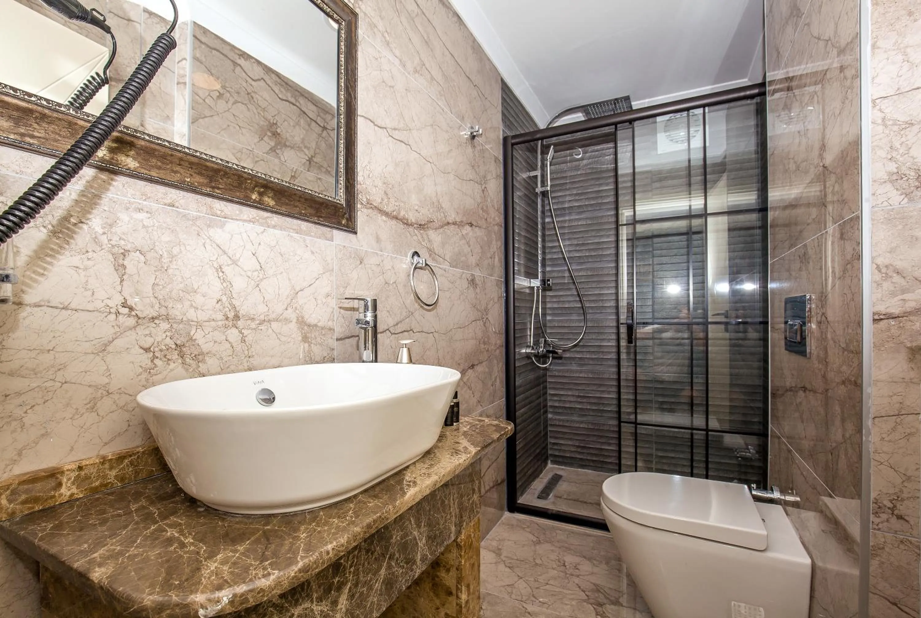 Bathroom in The Lea Hotel