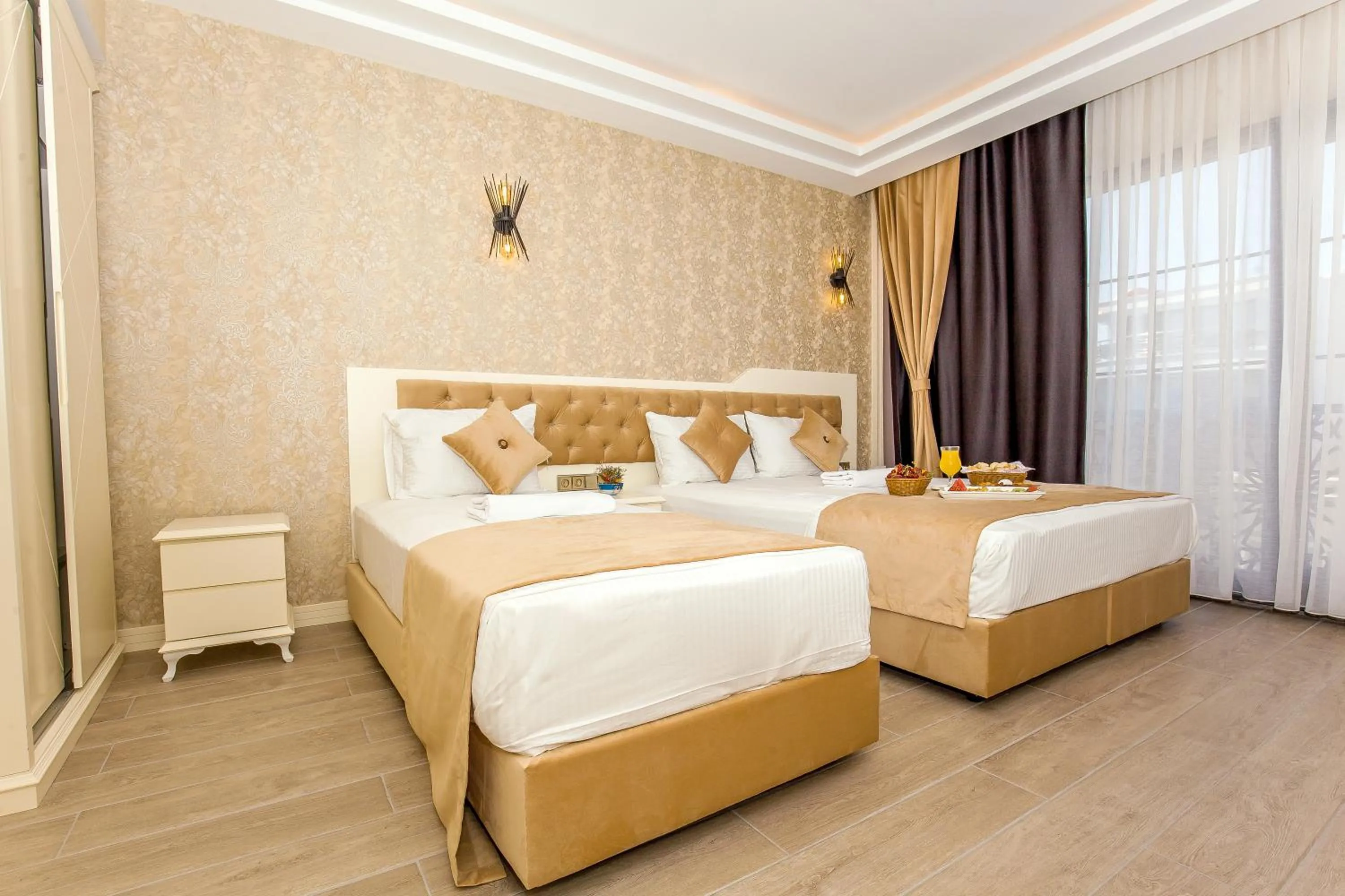 Photo of the whole room, Bed in The Lea Hotel