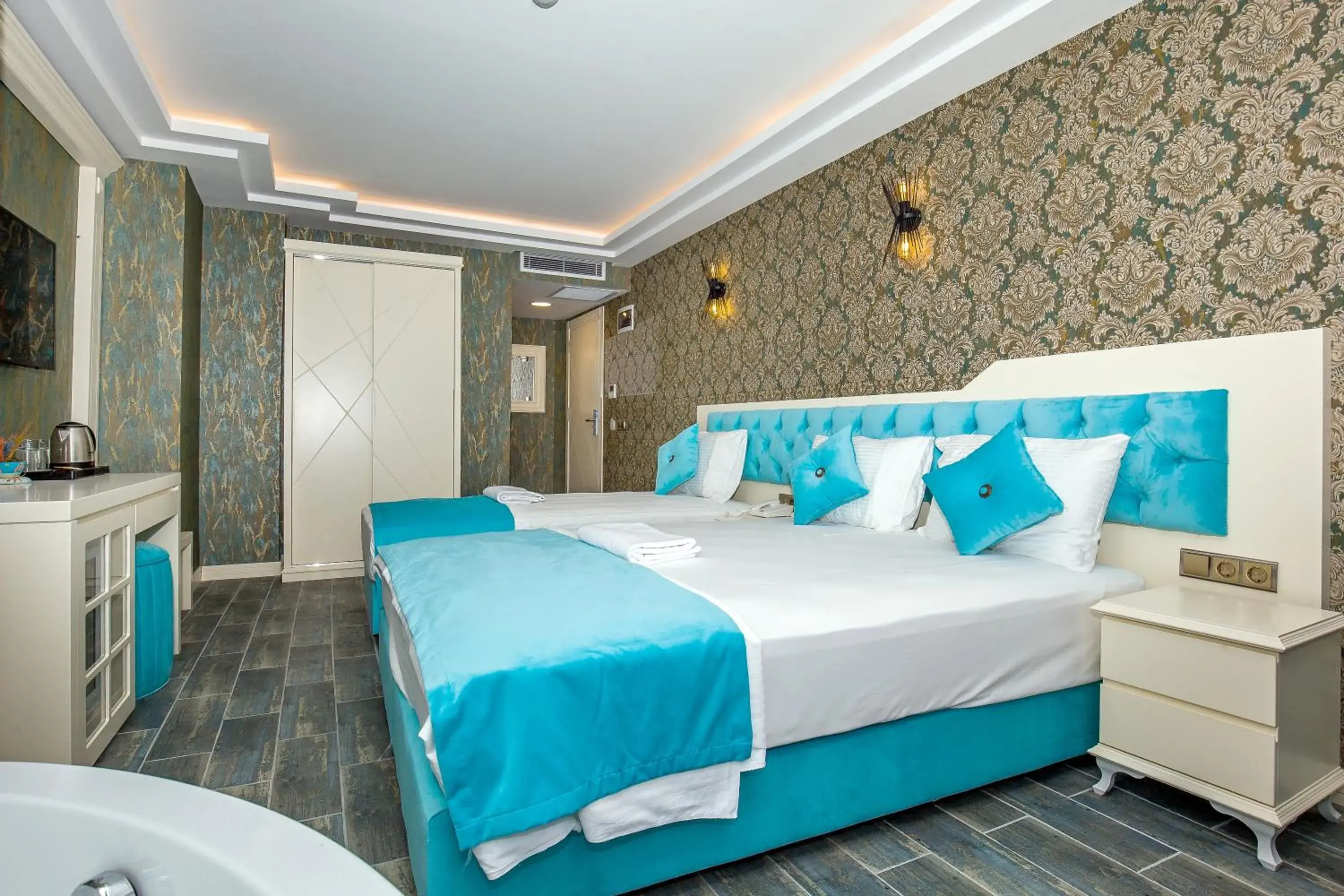 Deluxe Double or Twin Room in The Lea Hotel Deluxe Double or Twin Room in The Lea Hotel