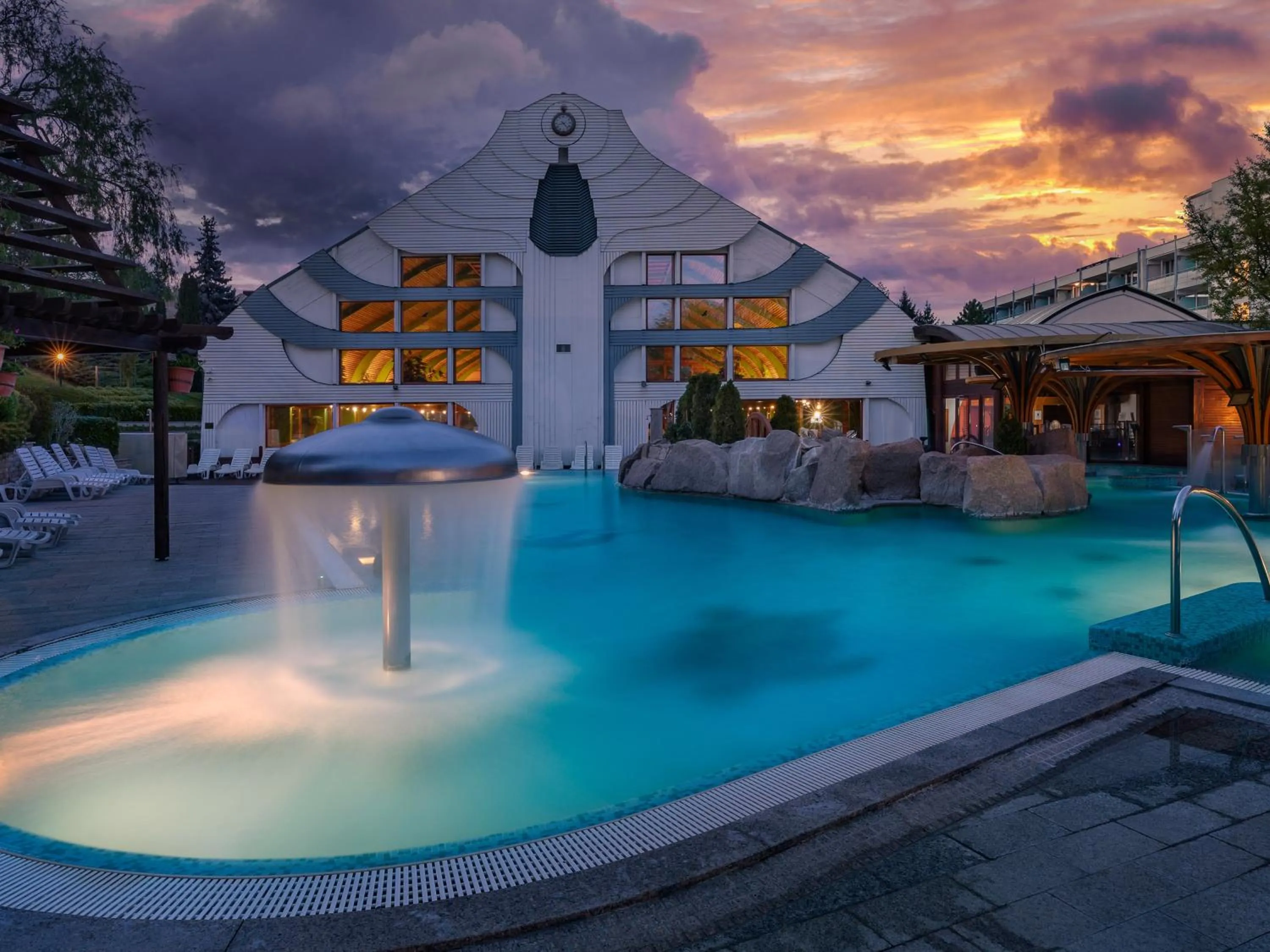 Swimming pool in Hotel Carbona Thermal Spa