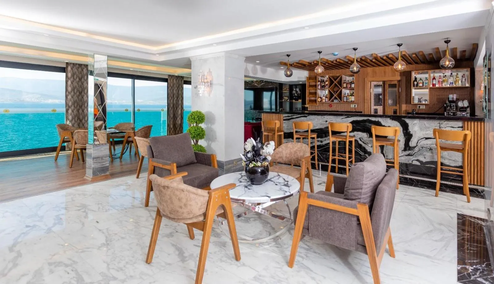 Lounge or bar in Güllük Yalı Boutique Otel