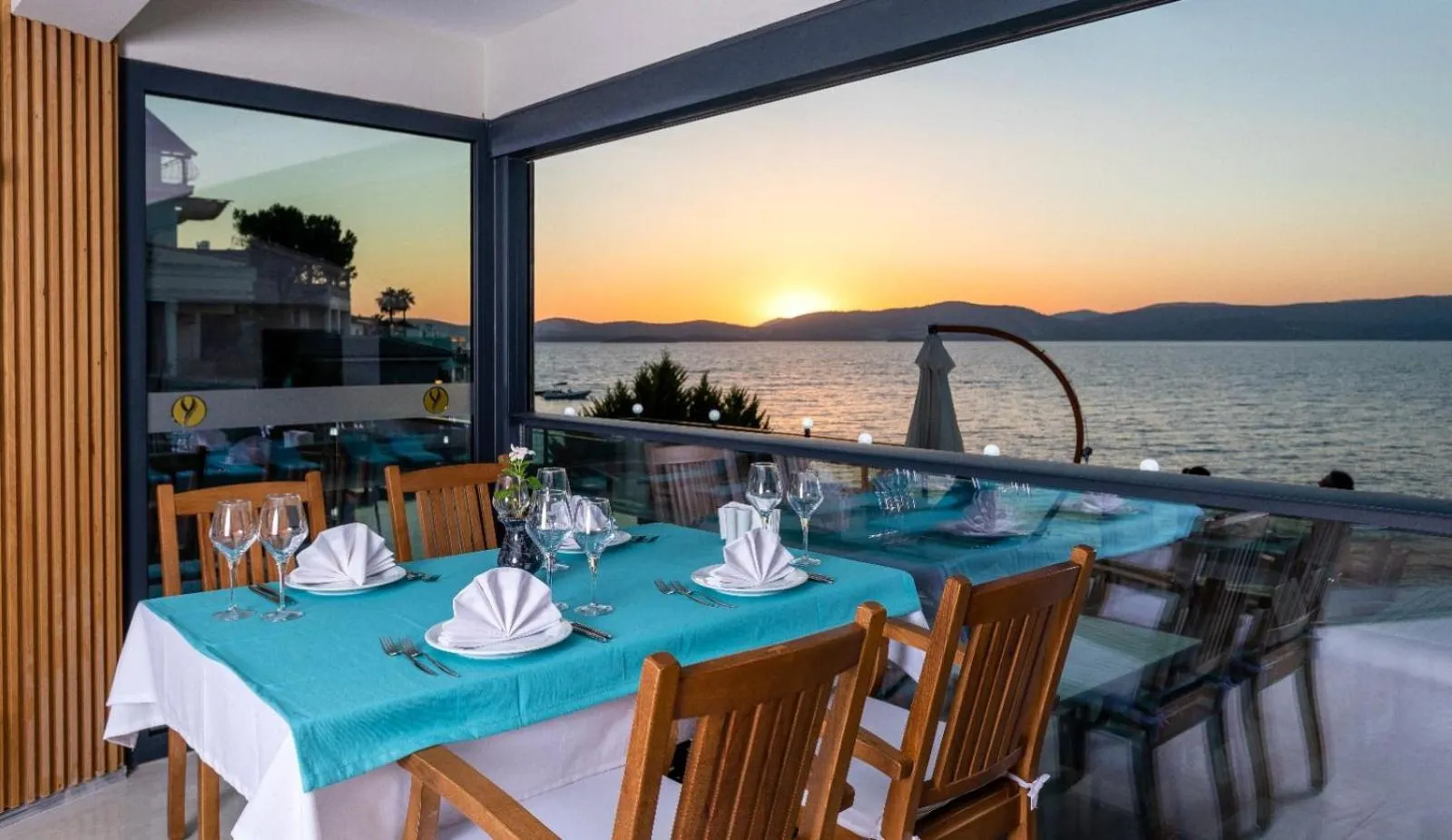 Restaurant/places to eat in Güllük Yalı Boutique Otel