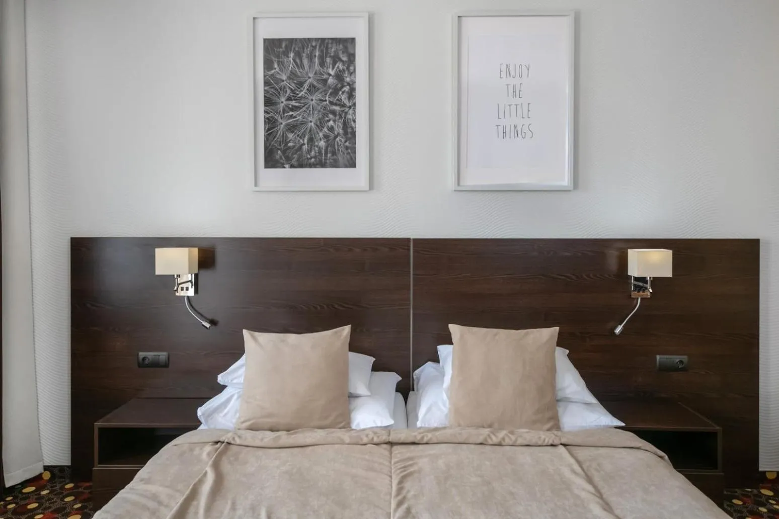 Bed in Budapest Airport Hotel Stáció Wellness & Konferencia