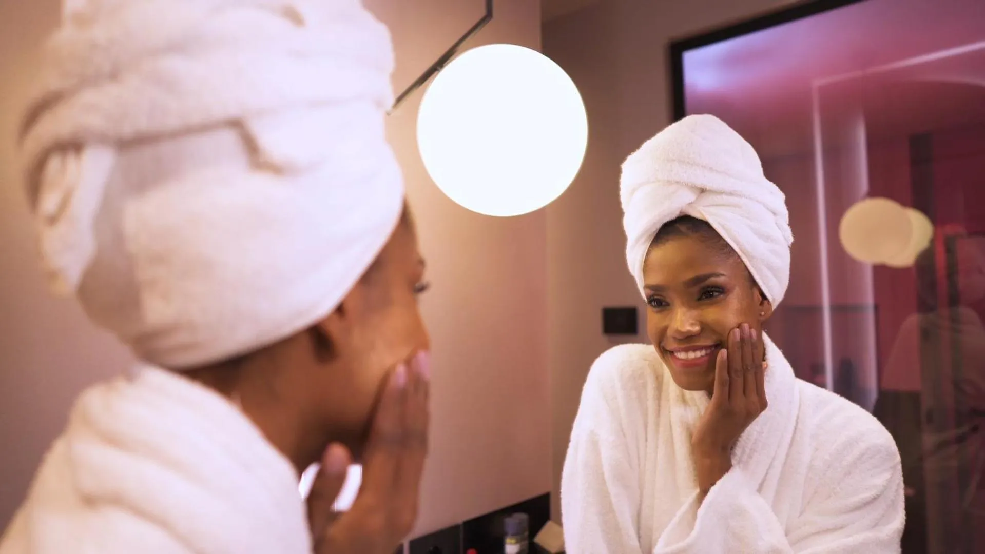 Swimming pool in Agio Comfy Place