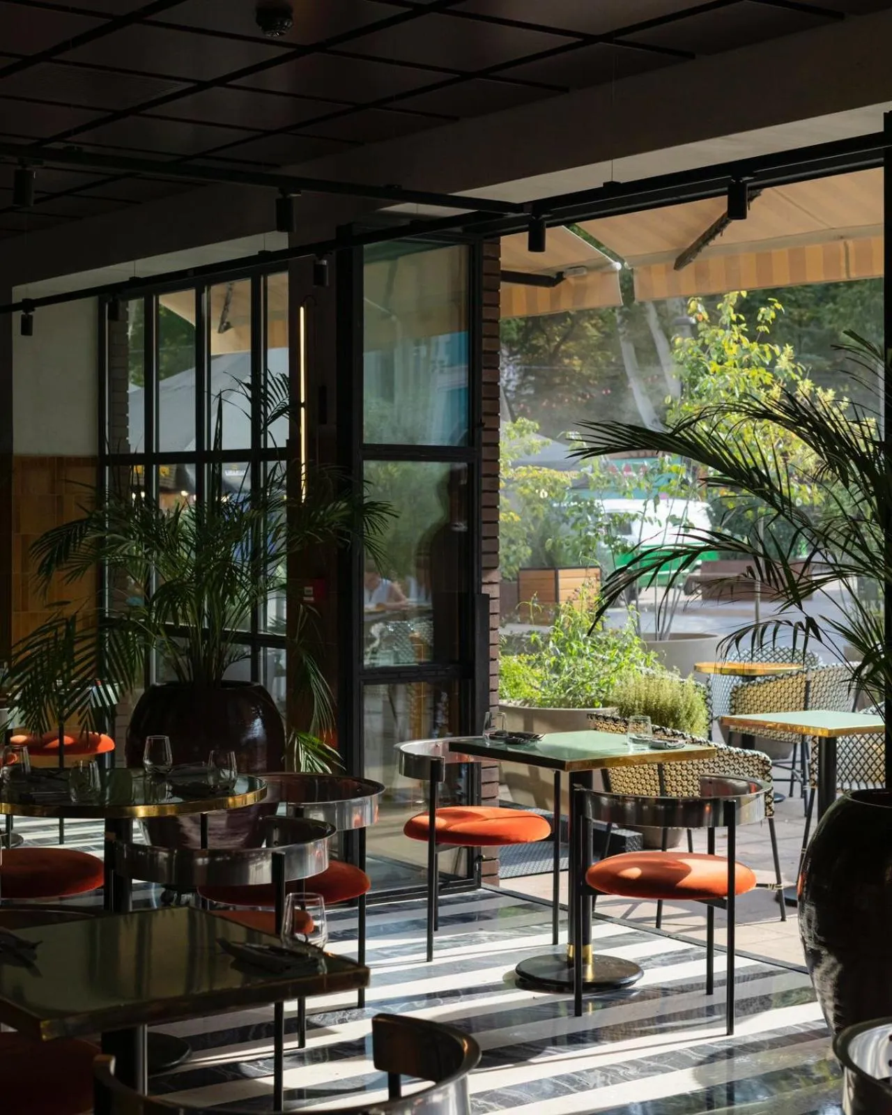 Restaurant/places to eat in Bazzar Boutique Hotel