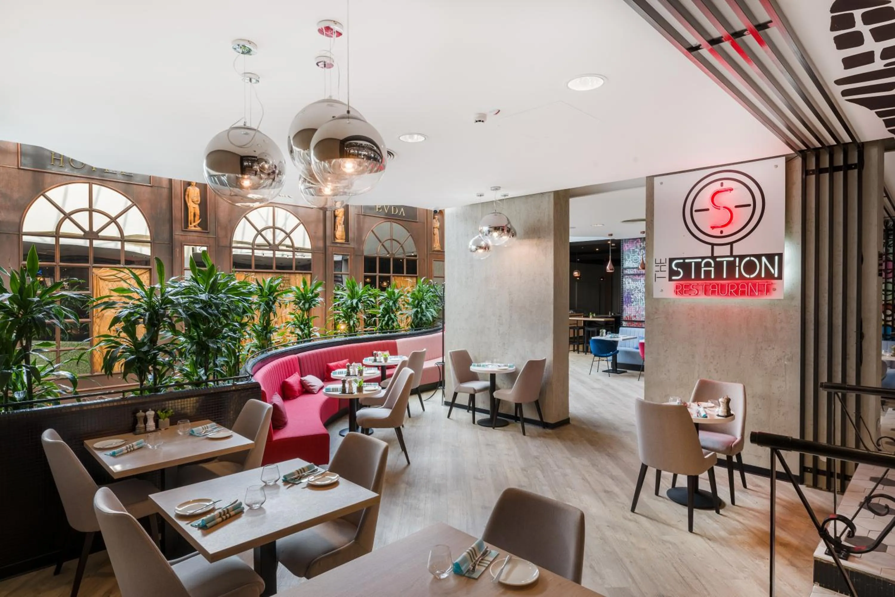 Restaurant/places to eat in Mercure Budapest Castle Hill