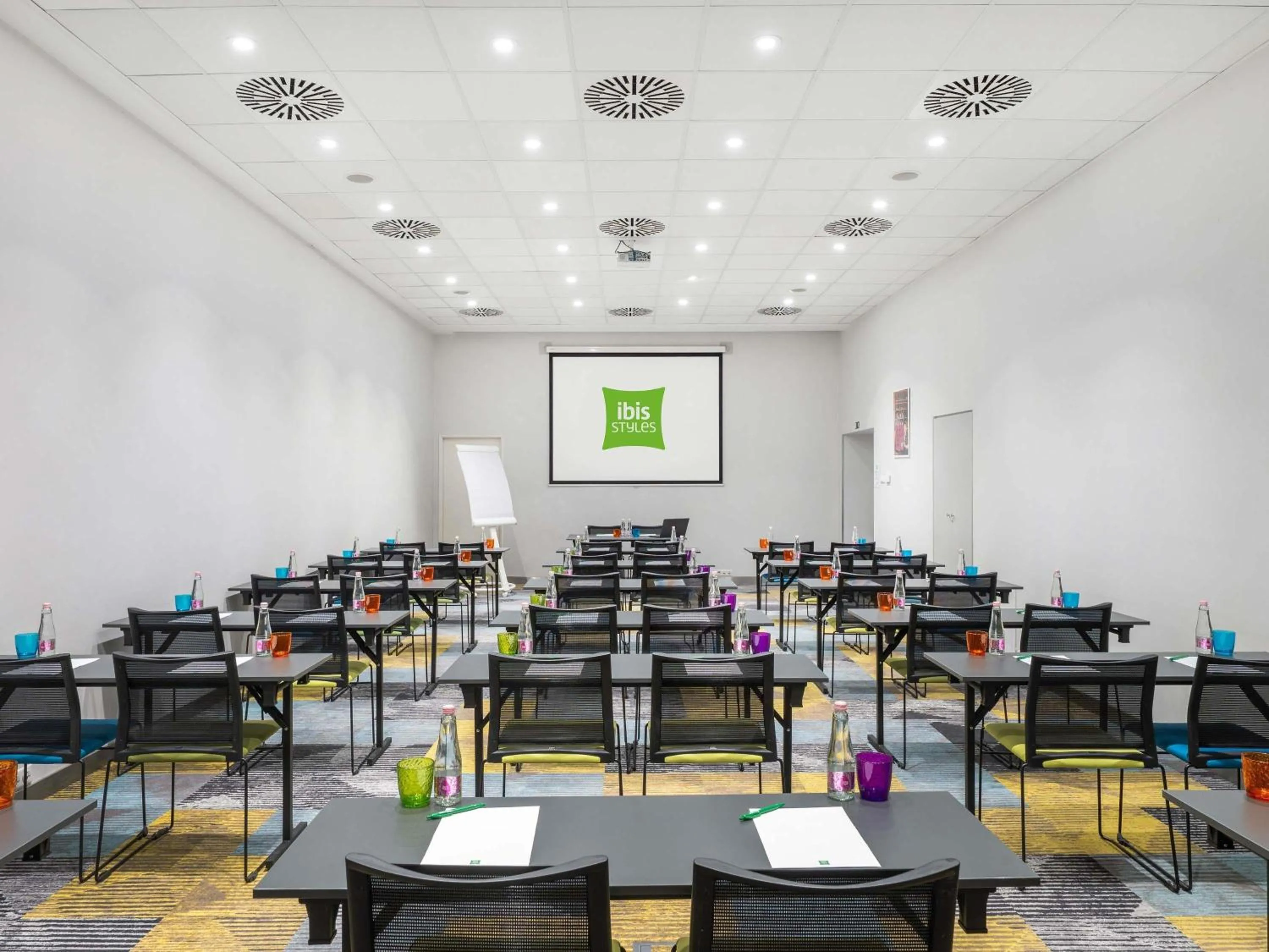 Meeting/conference room in Ibis Styles Budapest Center