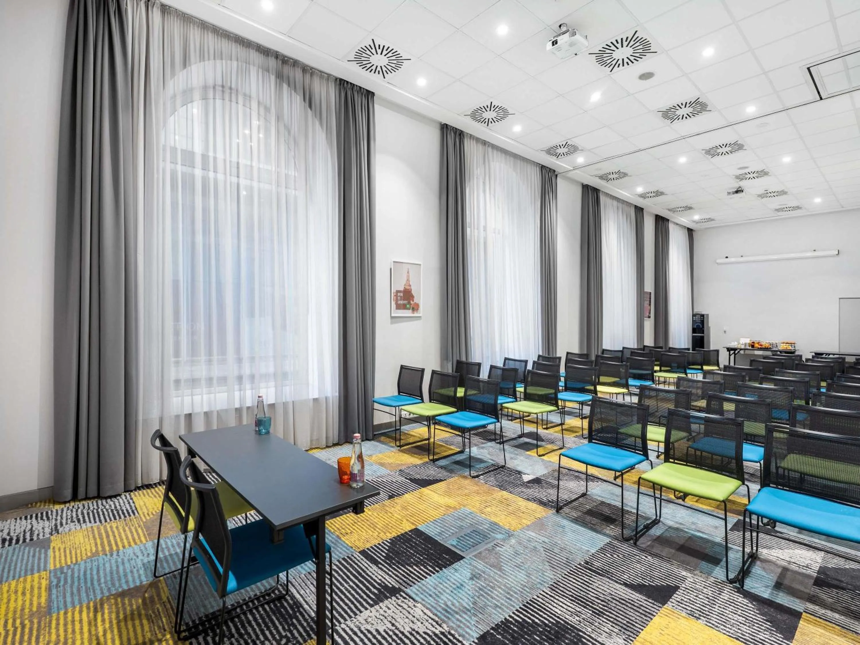 Meeting/conference room in Ibis Styles Budapest Center