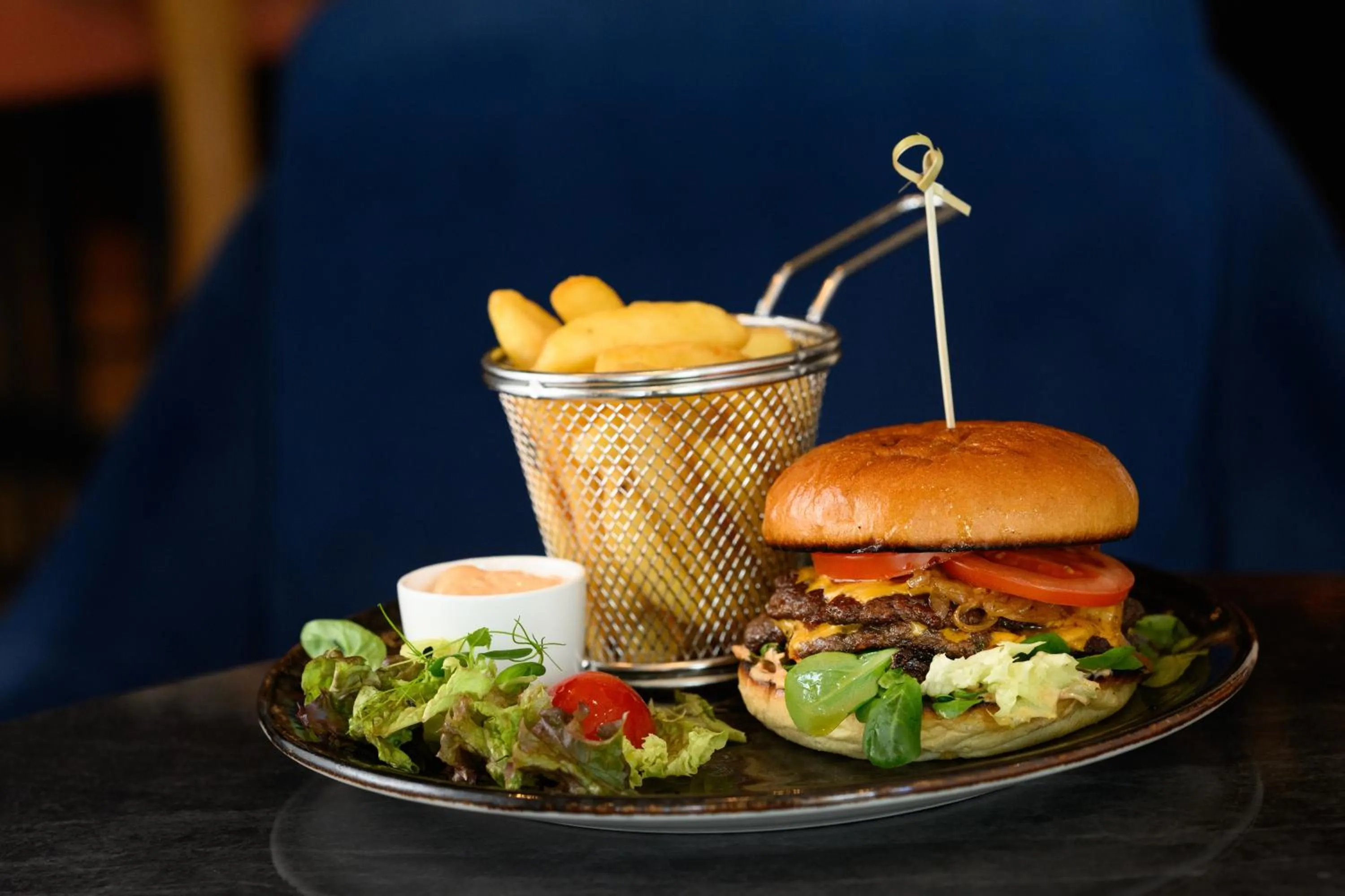 Restaurant/places to eat in Mercure Budapest Korona