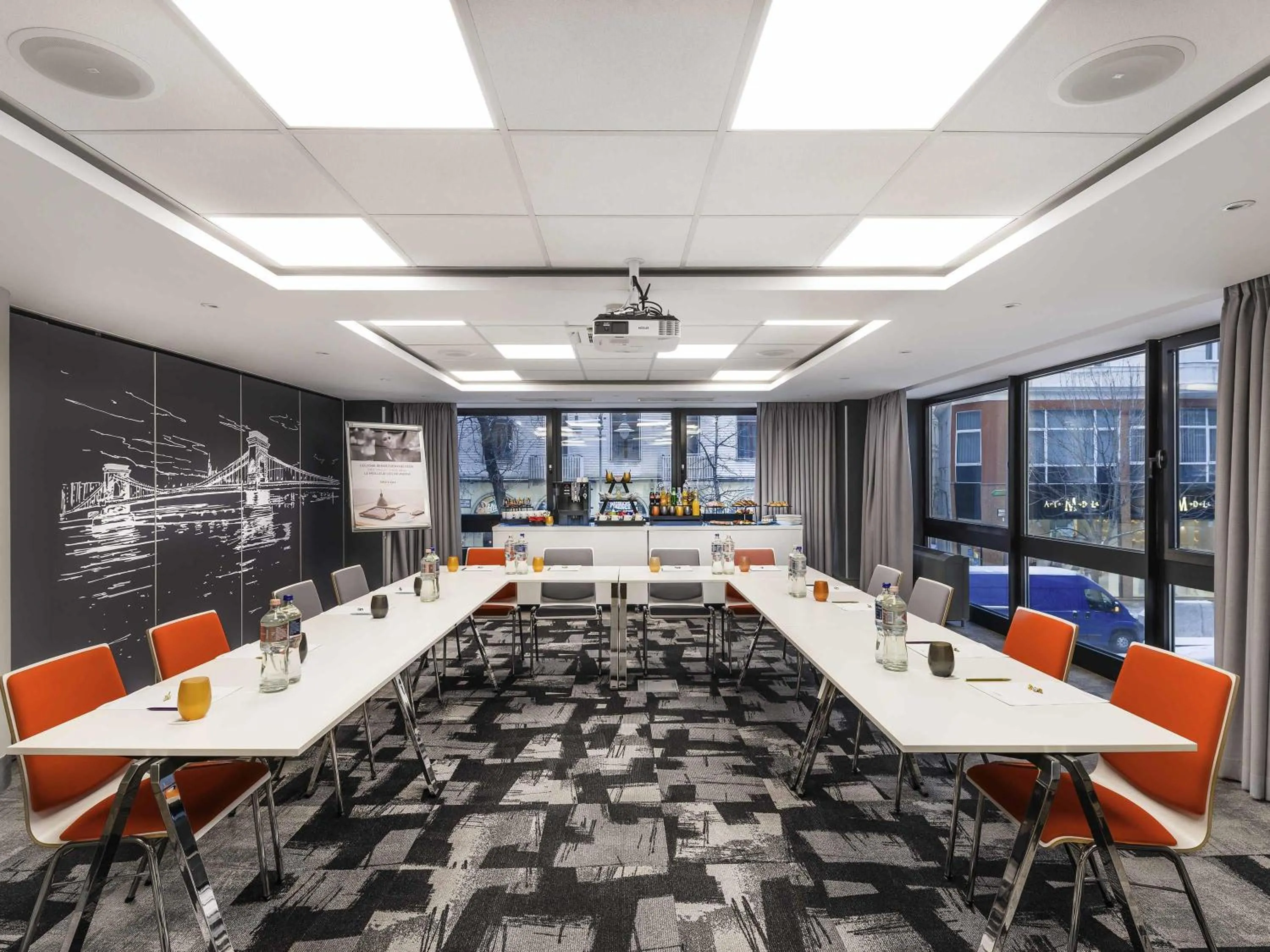 Meeting/conference room in Mercure Budapest Korona