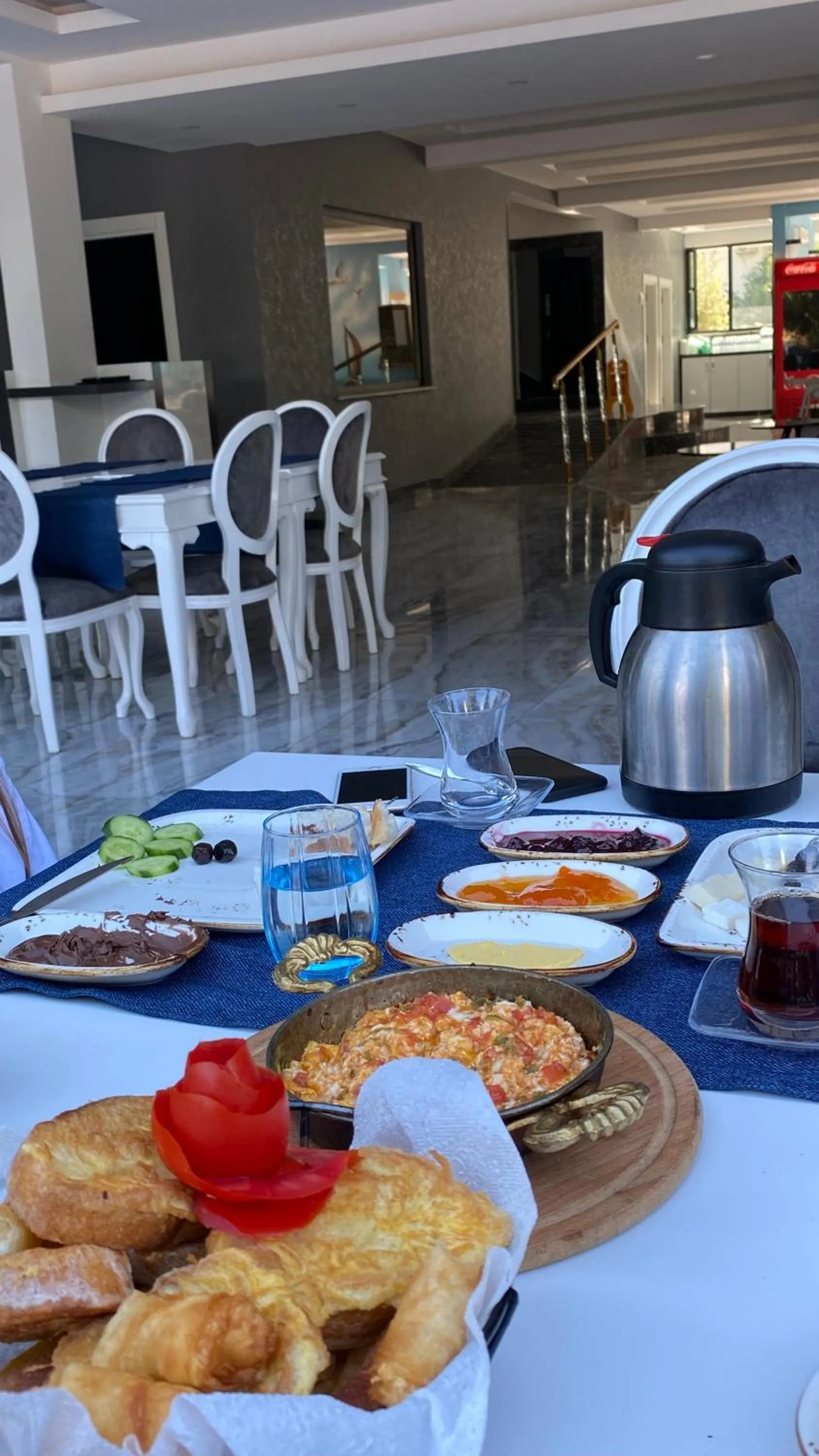 Restaurant/places to eat in Livaneli Boutique Otel