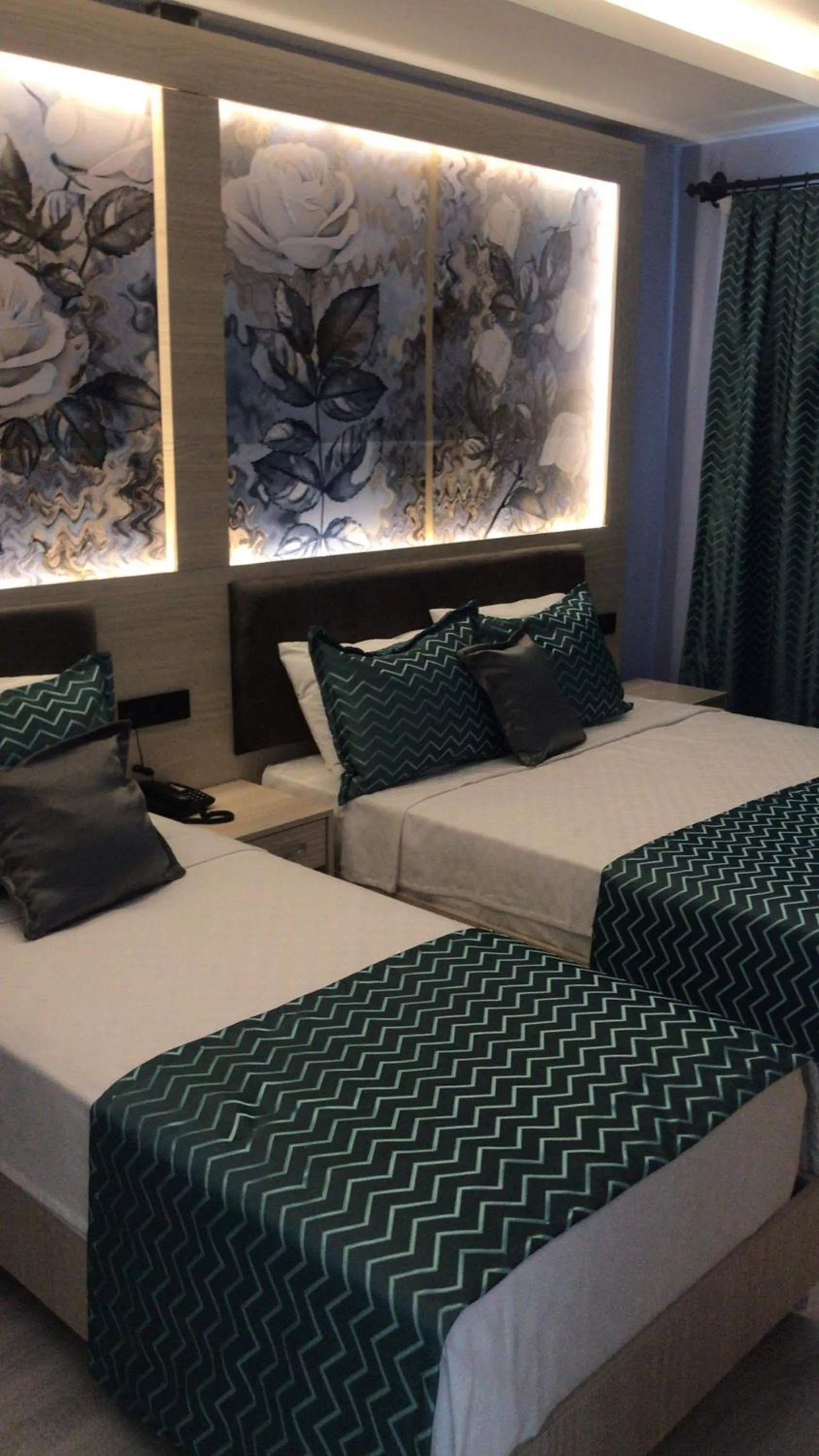 Photo of the whole room, Bed in Livaneli Boutique Otel