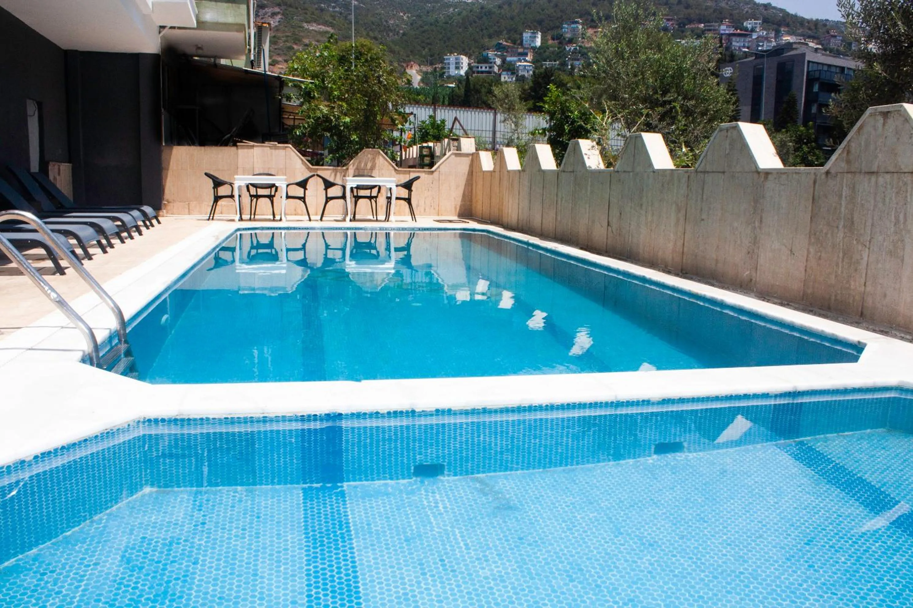 Swimming pool in Livaneli Boutique Otel