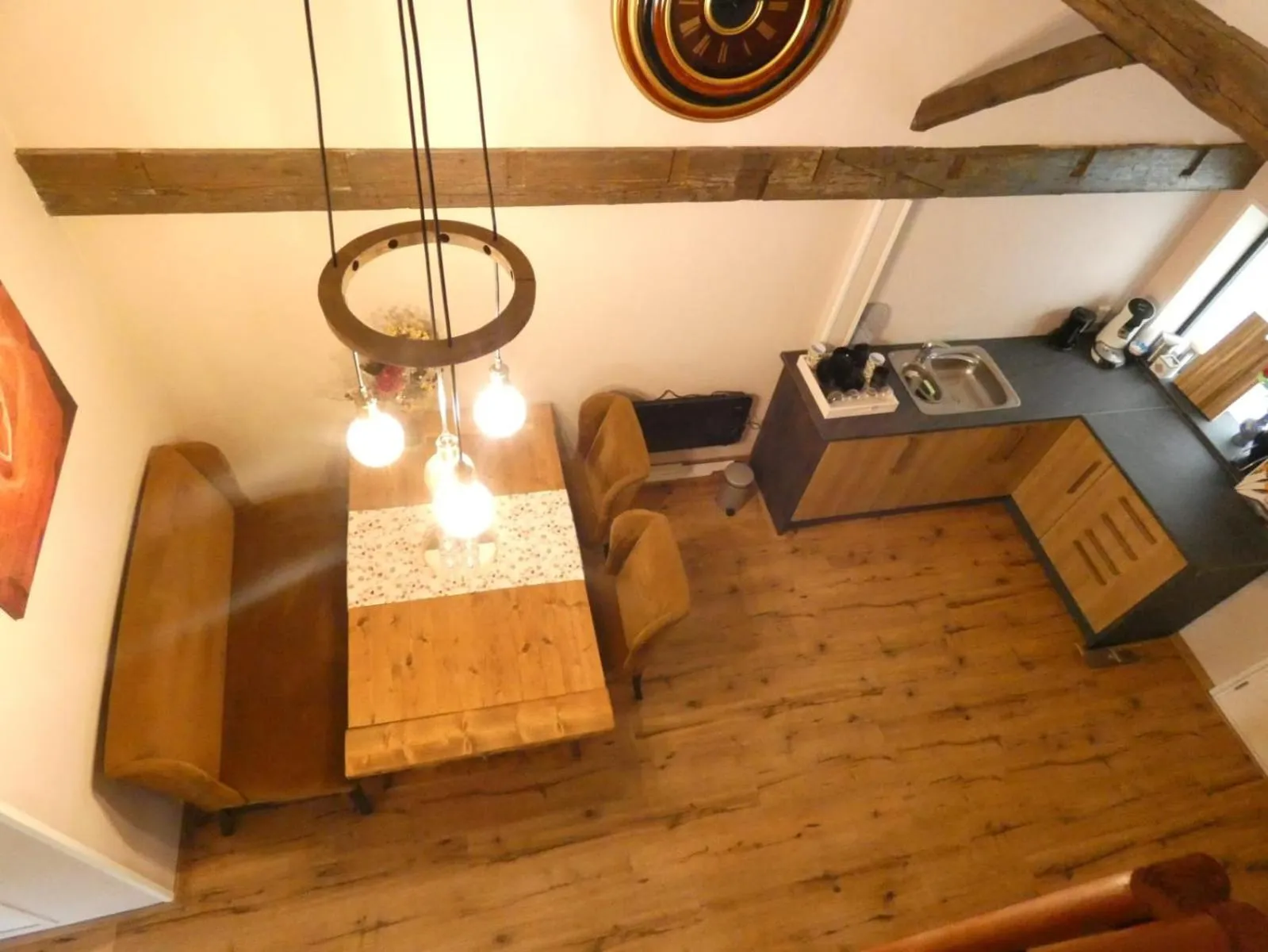 Kitchen or kitchenette in Vakantieverblijf Perron 3