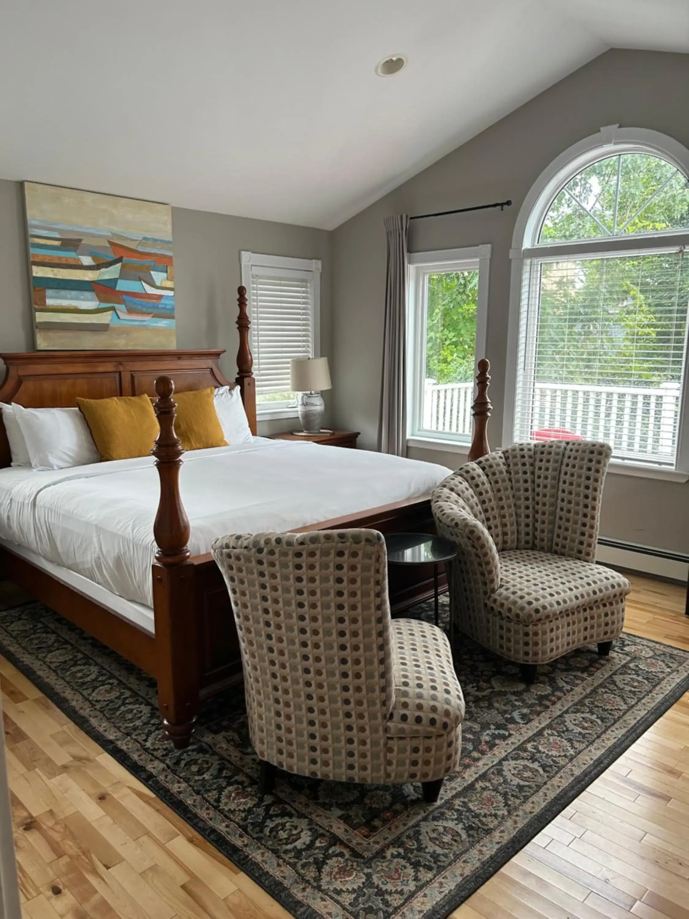 King Room with Balcony in Fairholm Boutique Inns King Room with Balcony in Fairholm Boutique Inns