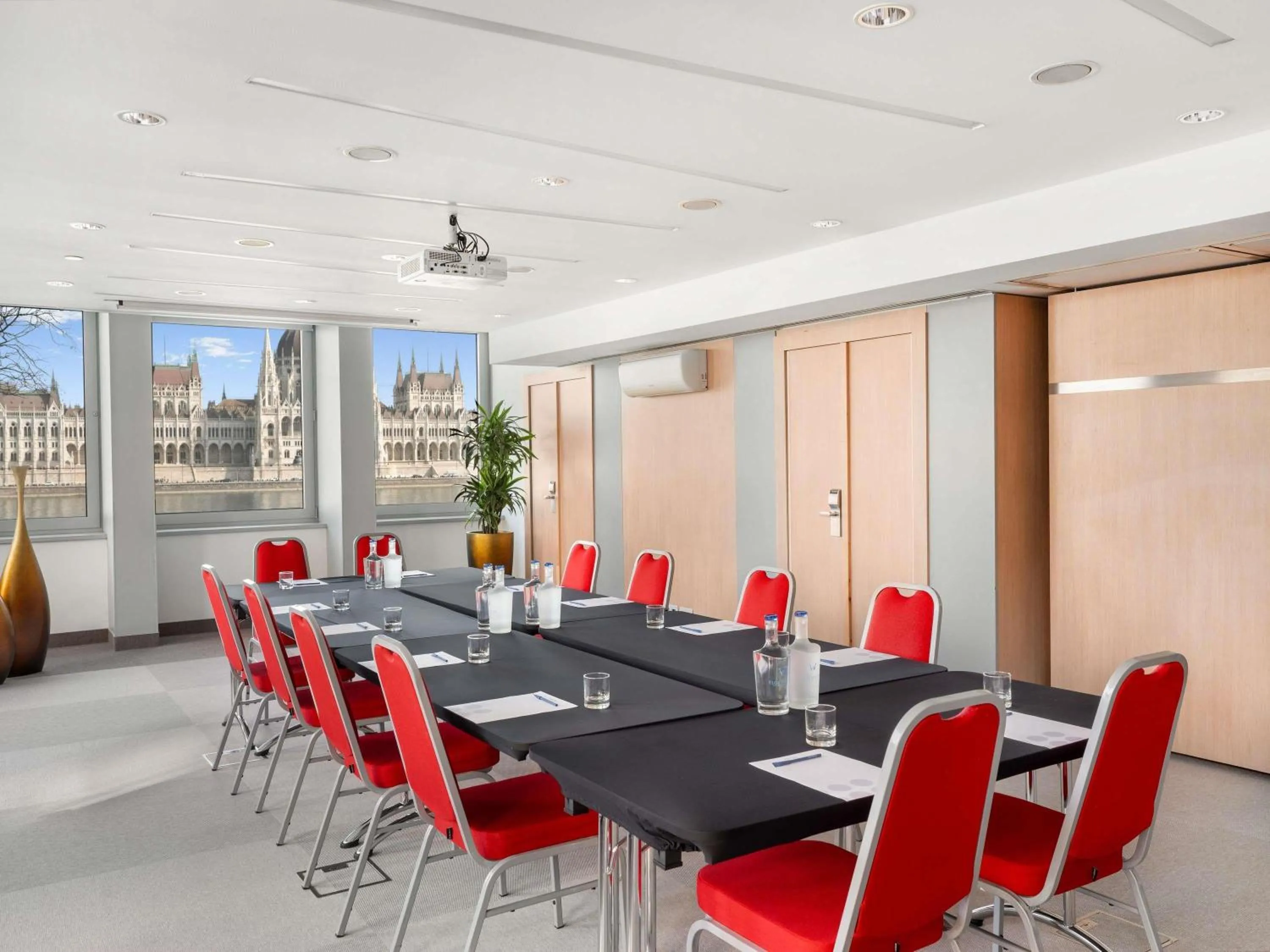 Meeting/conference room in Novotel Budapest Danube