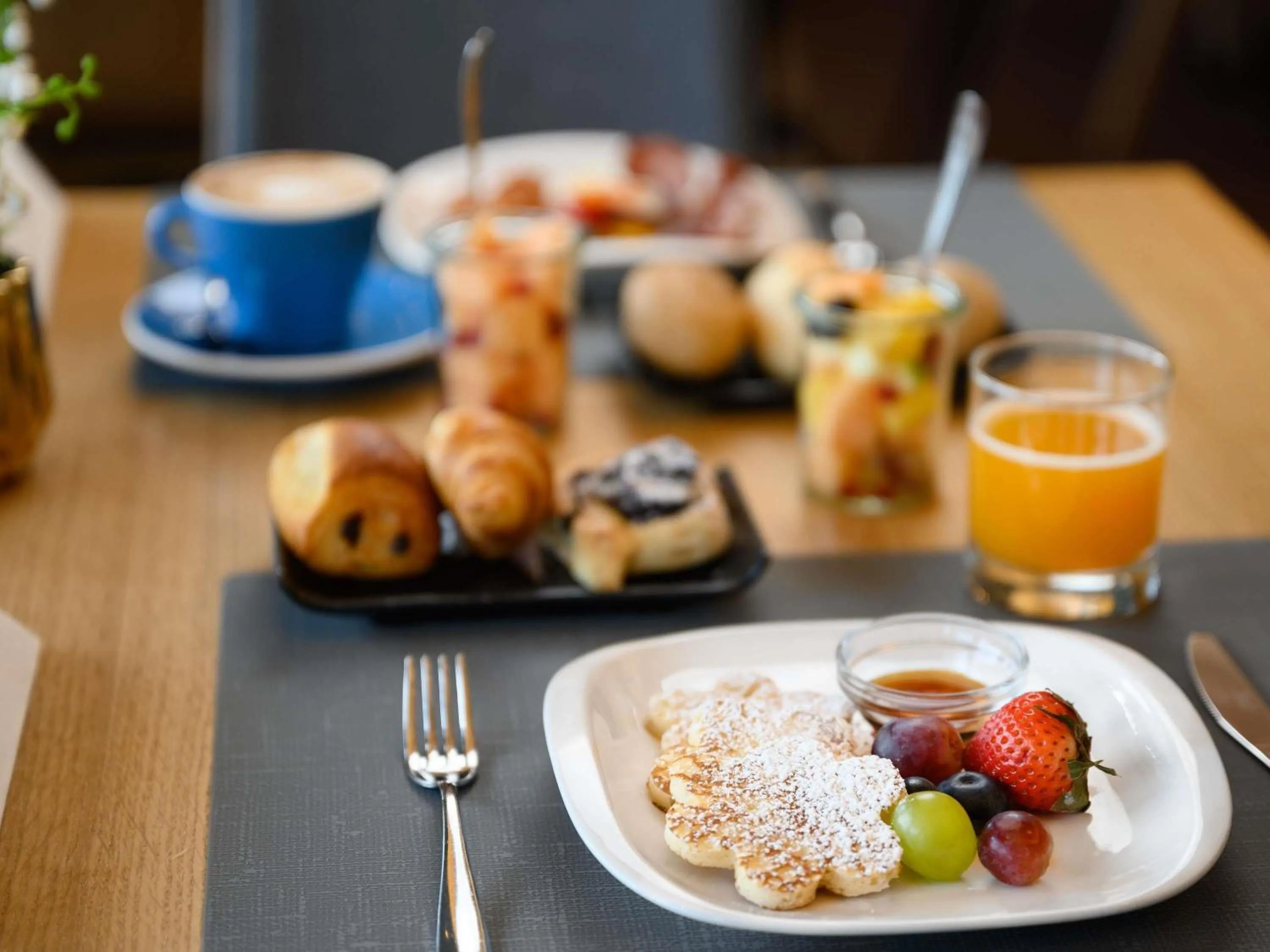 Breakfast in Novotel Budapest Danube