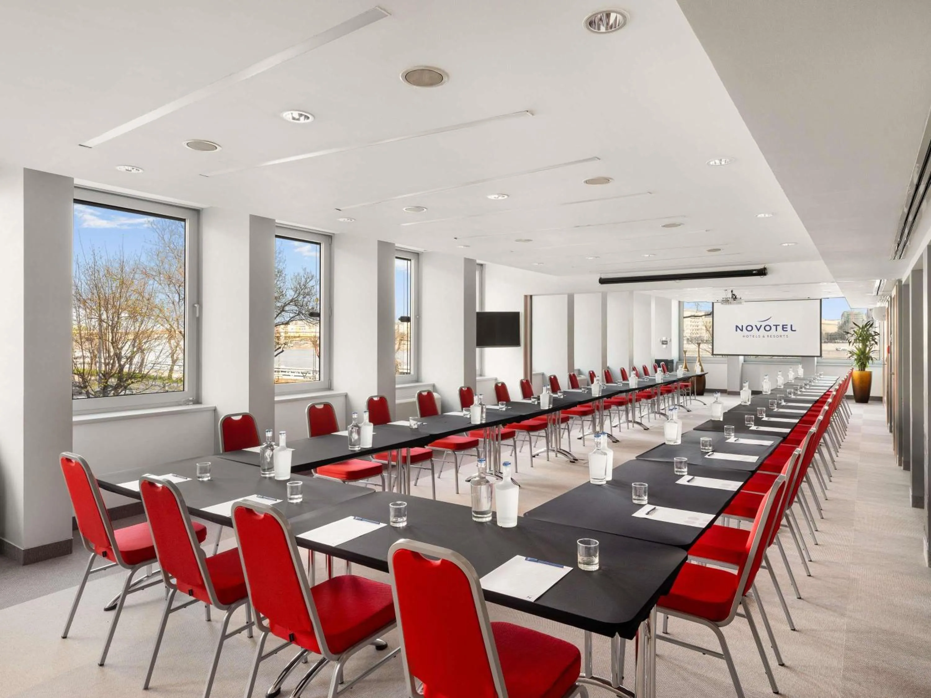 Meeting/conference room in Novotel Budapest Danube