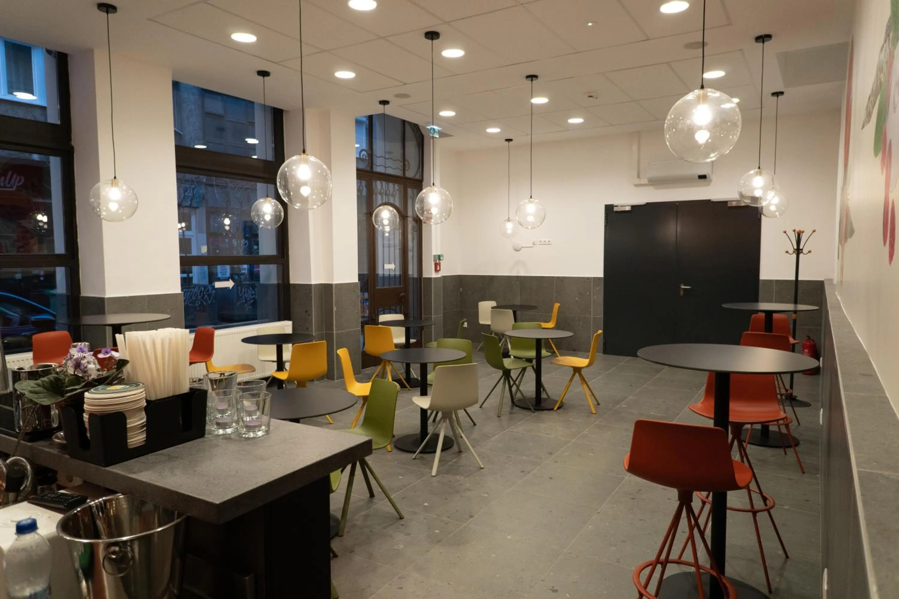 Lounge or bar in Equity Point Budapest