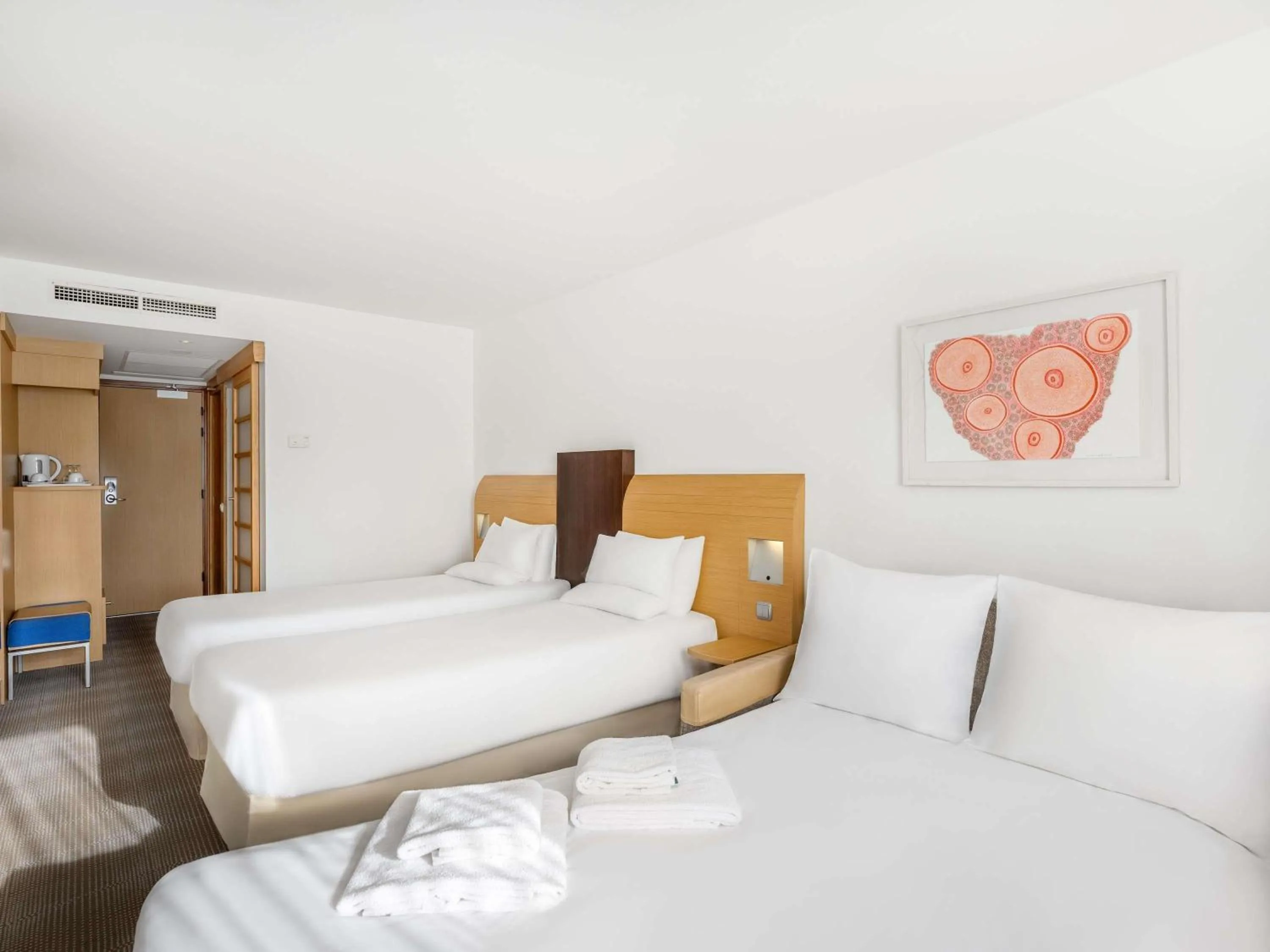 Bedroom, Bed in Novotel Budapest City