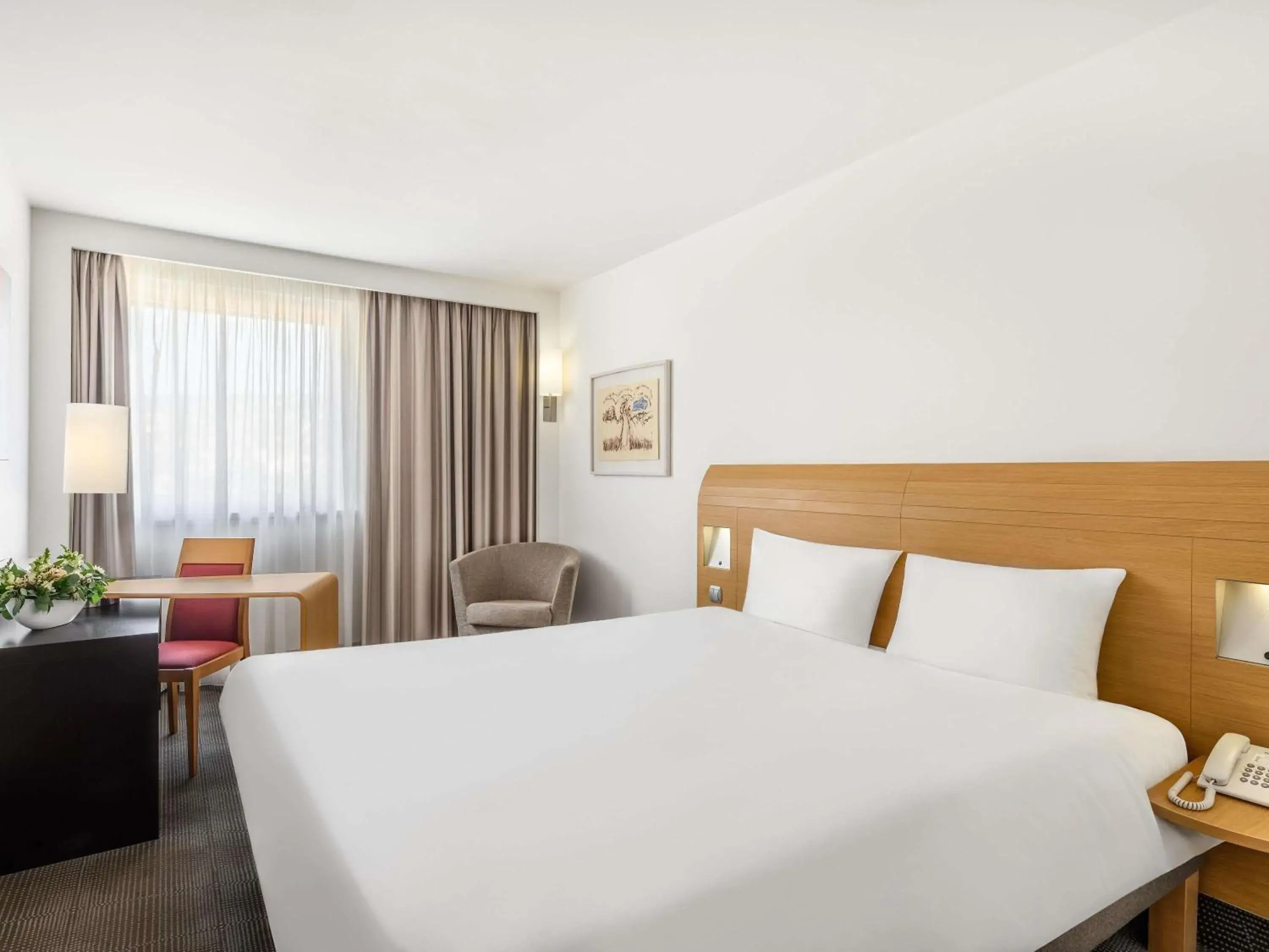 Standard Double Room - single occupancy in Novotel Budapest City Standard Double Room - single occupancy in Novotel Budapest City