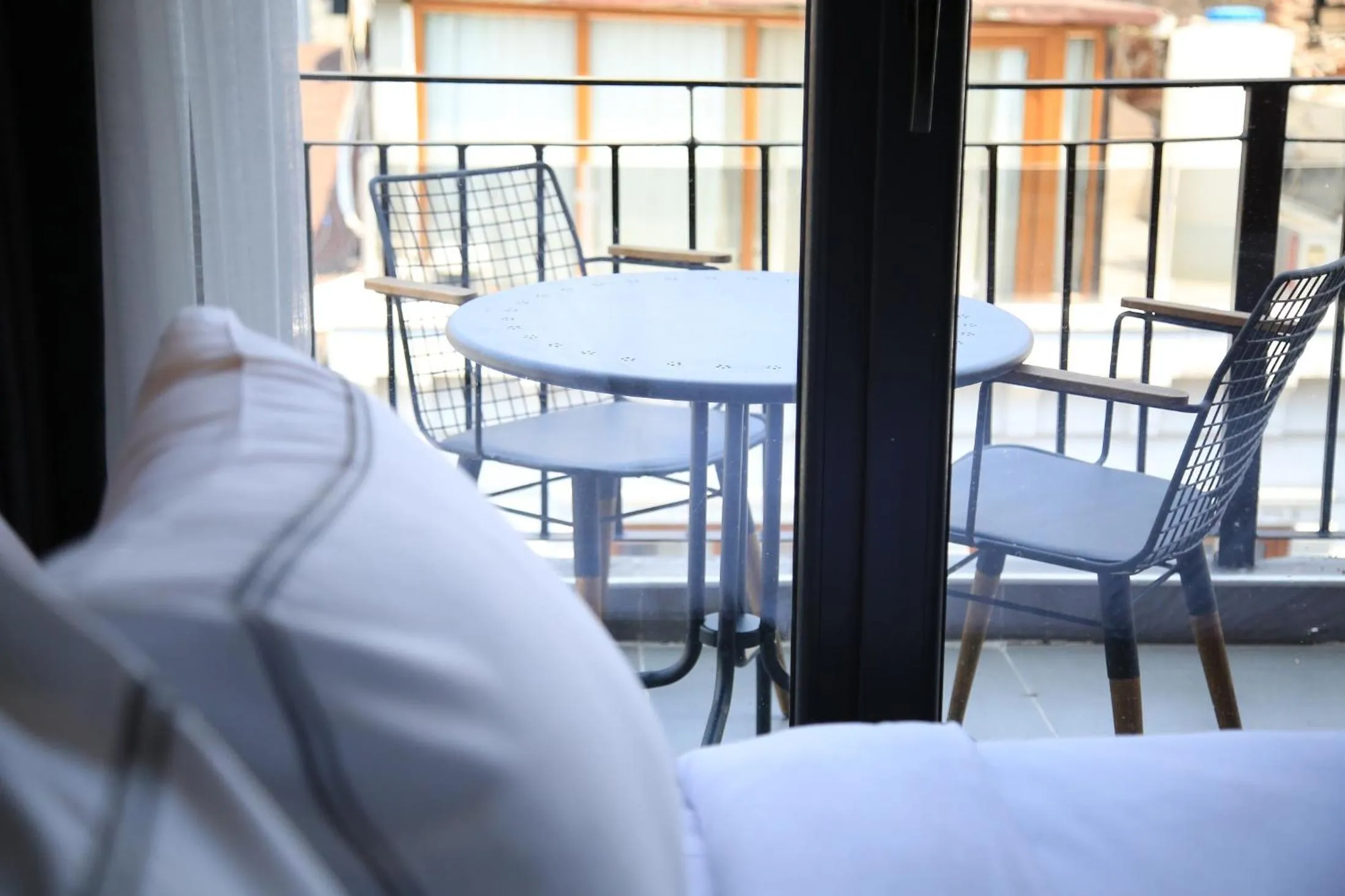 Balcony/Terrace, Bed in HOTEL BRONTE