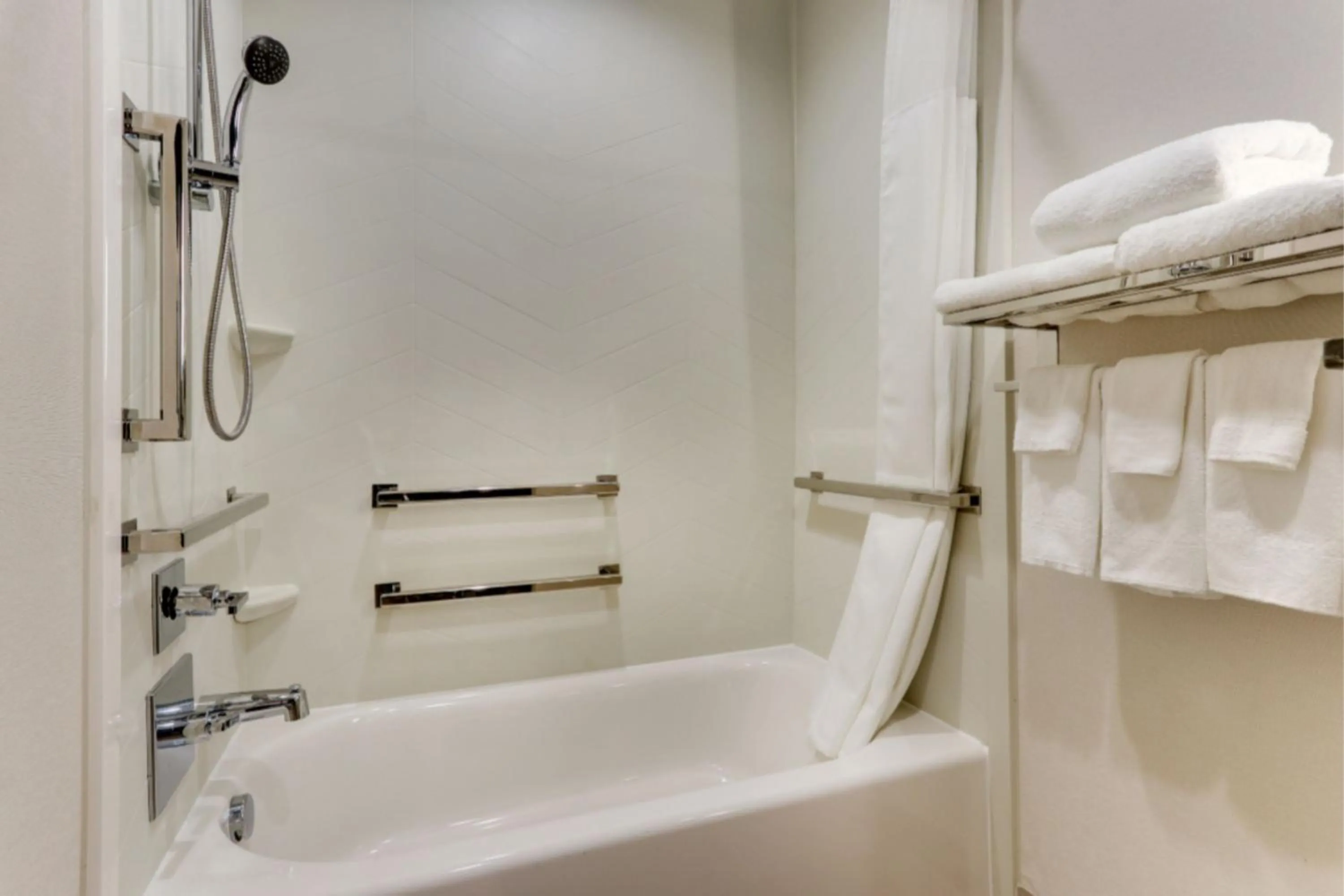 Bathroom in Fairfield by Marriott Inn & Suites Dalton