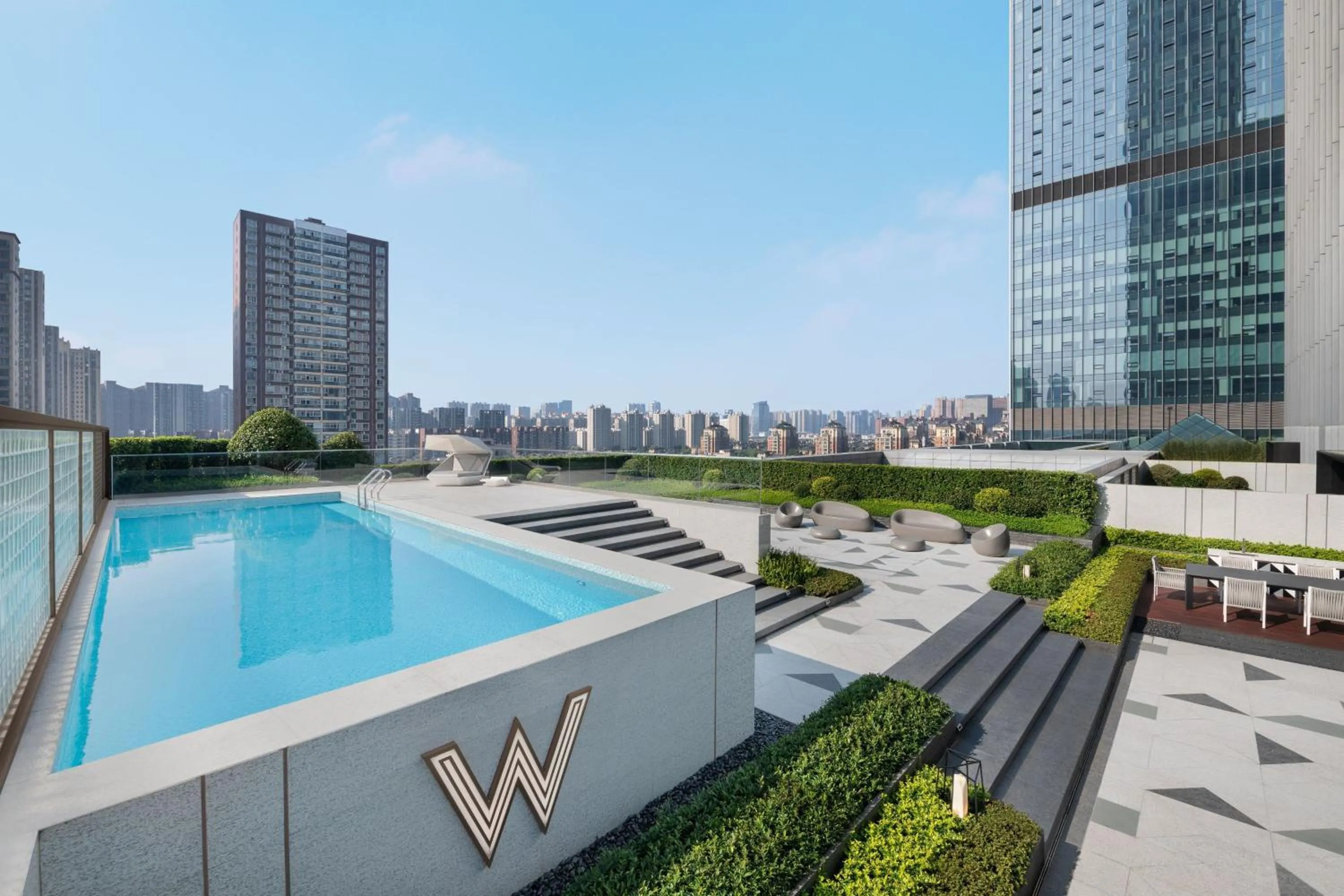 Swimming pool in W Changsha