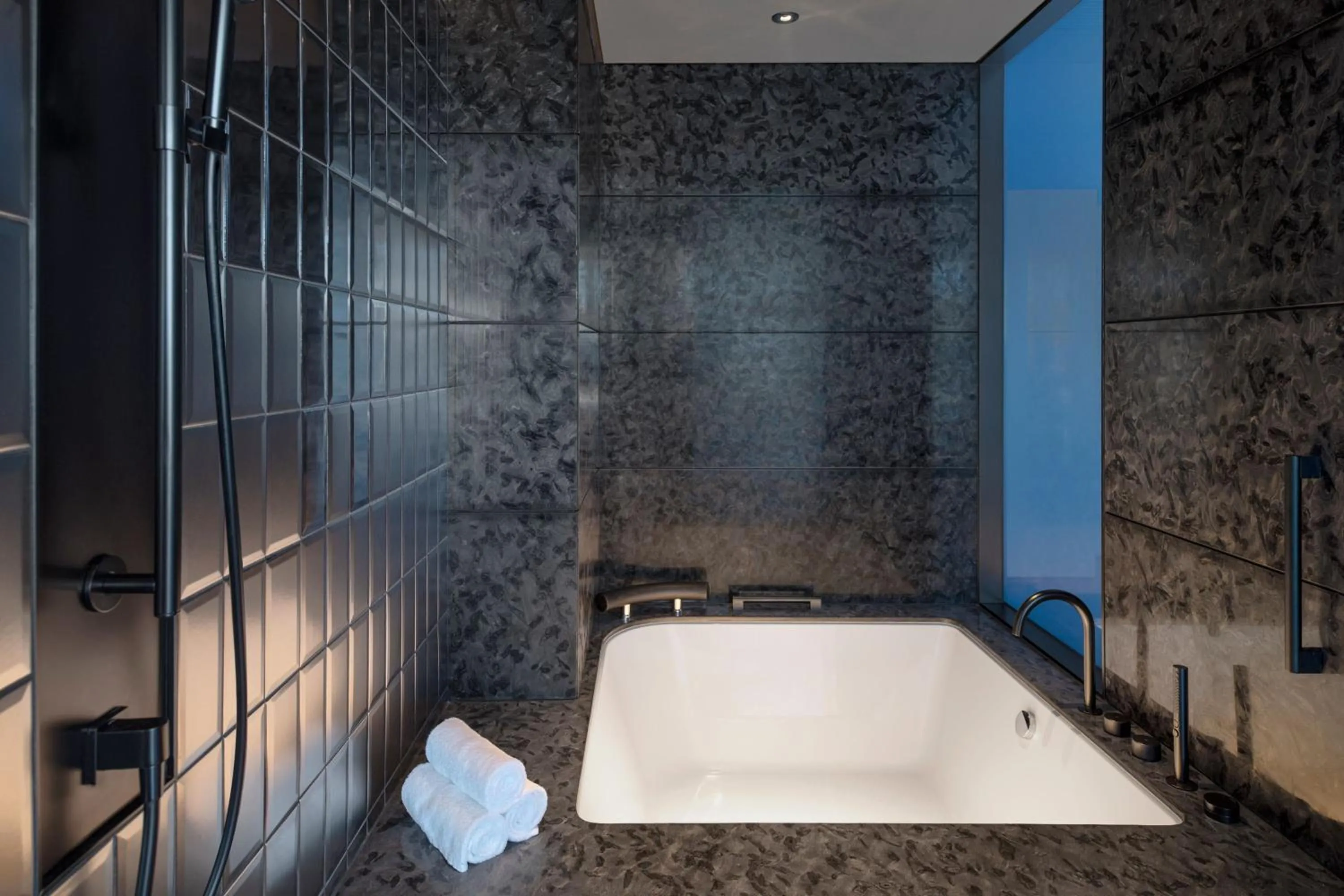 Photo of the whole room, Bed in W Changsha