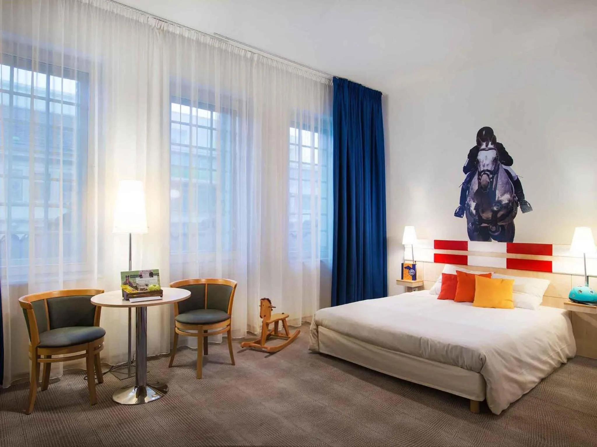 Bedroom, Bed in Mövenpick Hotel Budapest Centre