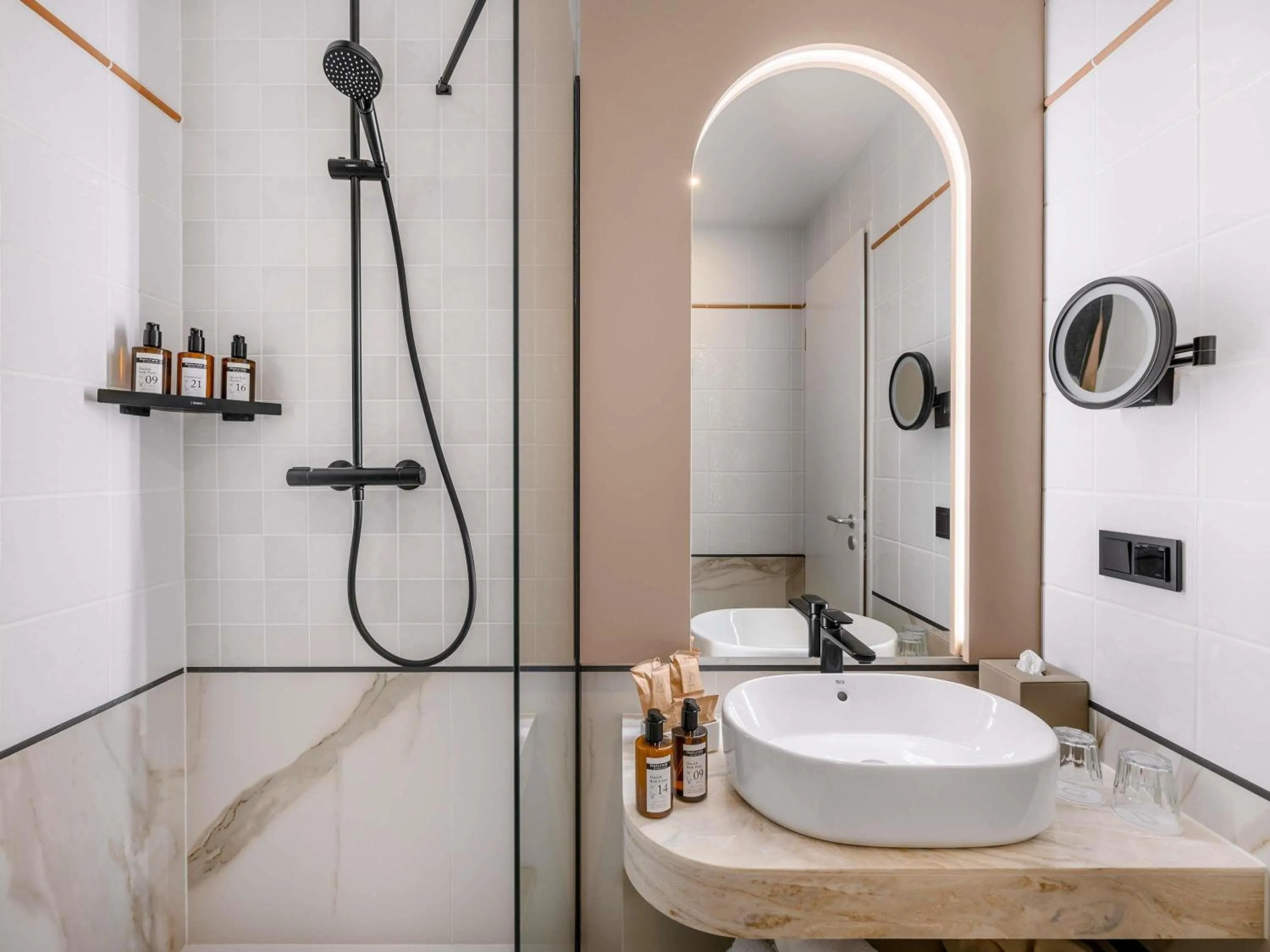 Bedroom in Mövenpick Hotel Budapest Centre